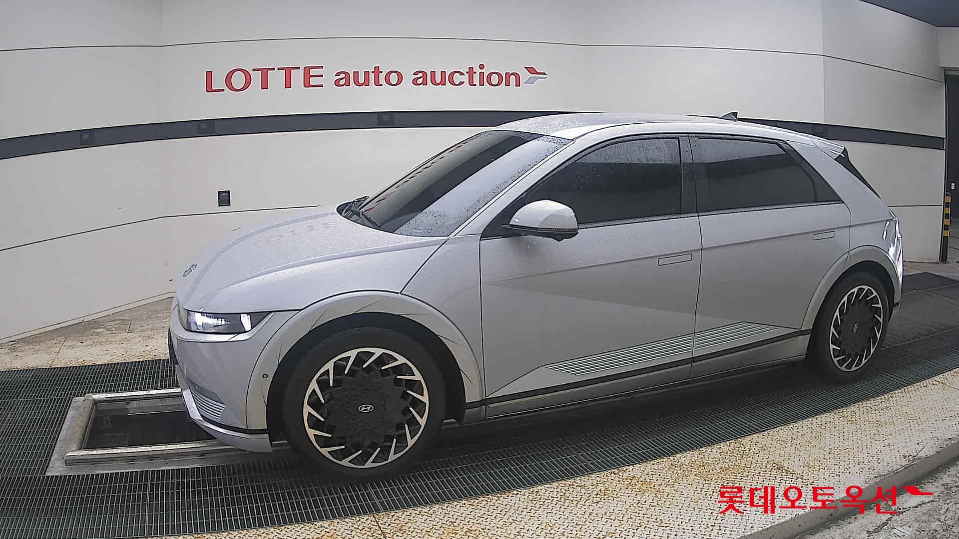 2022 - hyundai ioniq