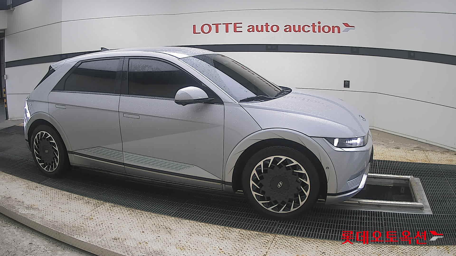 2022 - hyundai ioniq