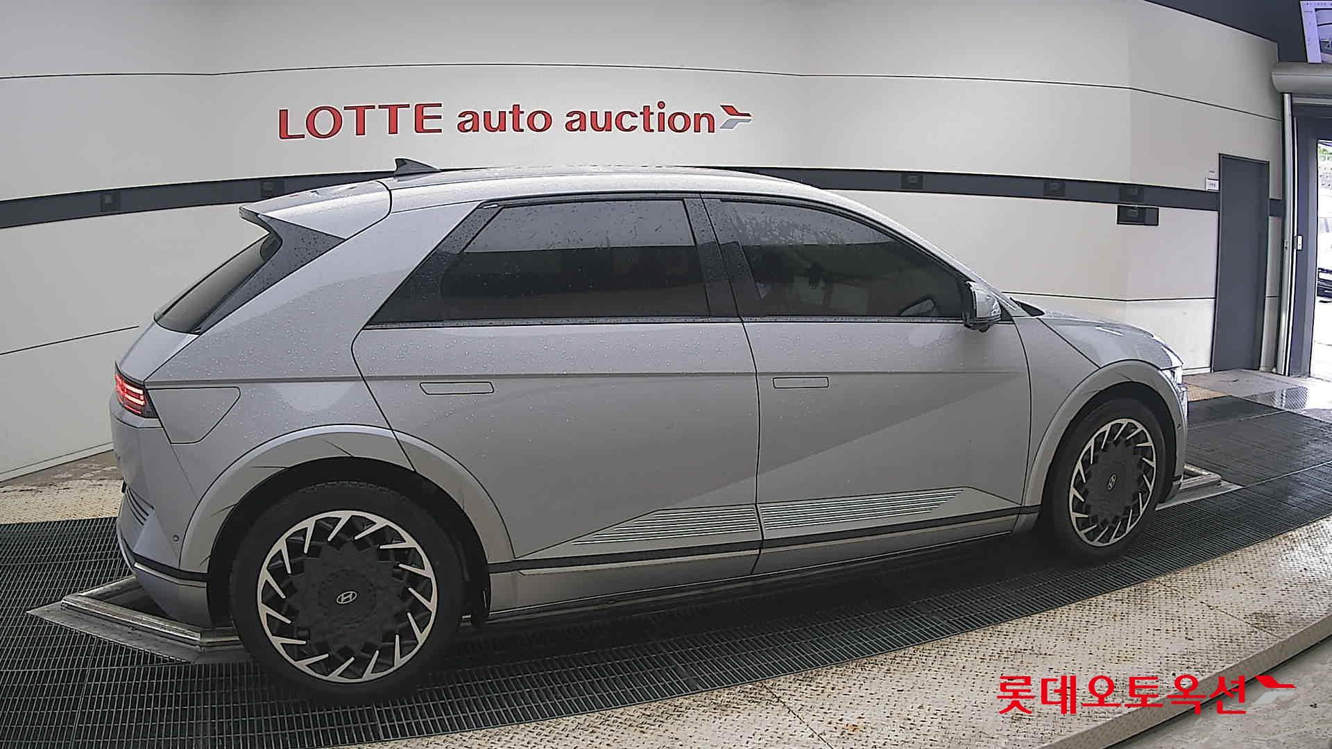 2022 - hyundai ioniq