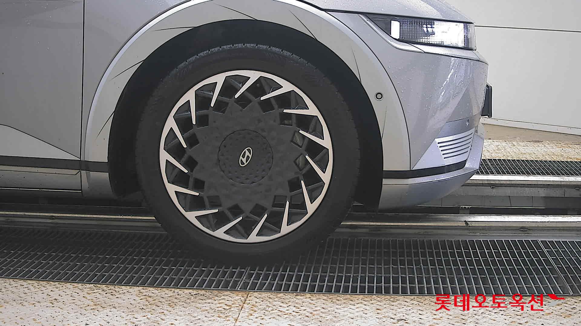 2022 - hyundai ioniq