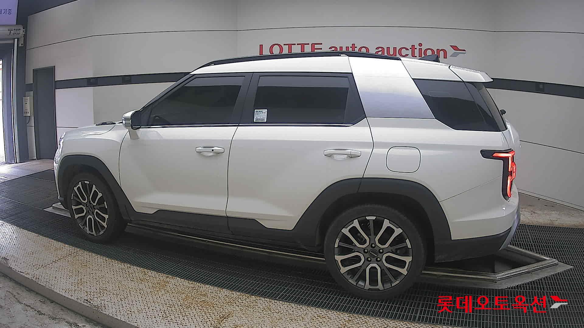 2025 - ssangyong torres