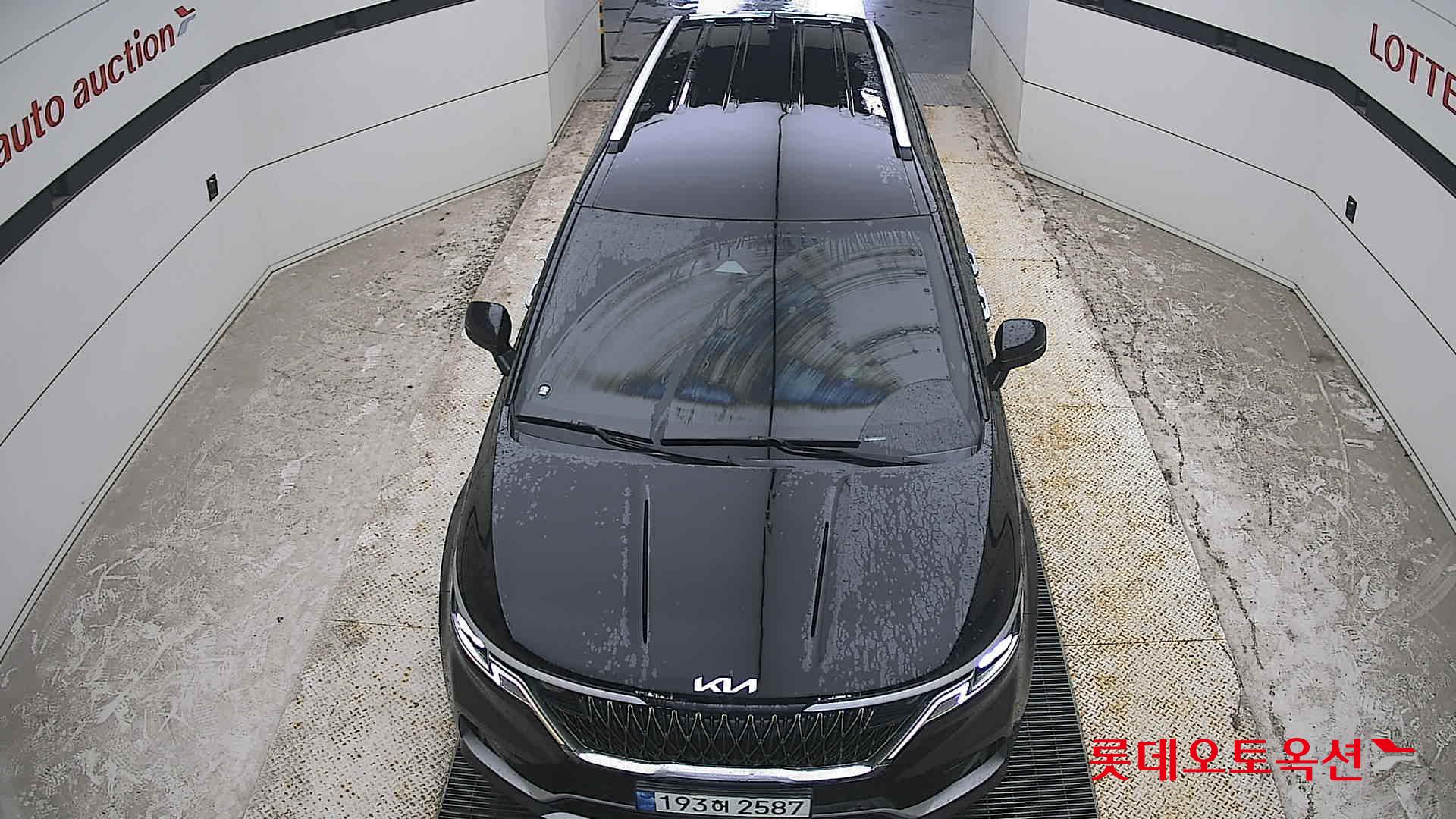 2023 - kia carnival
