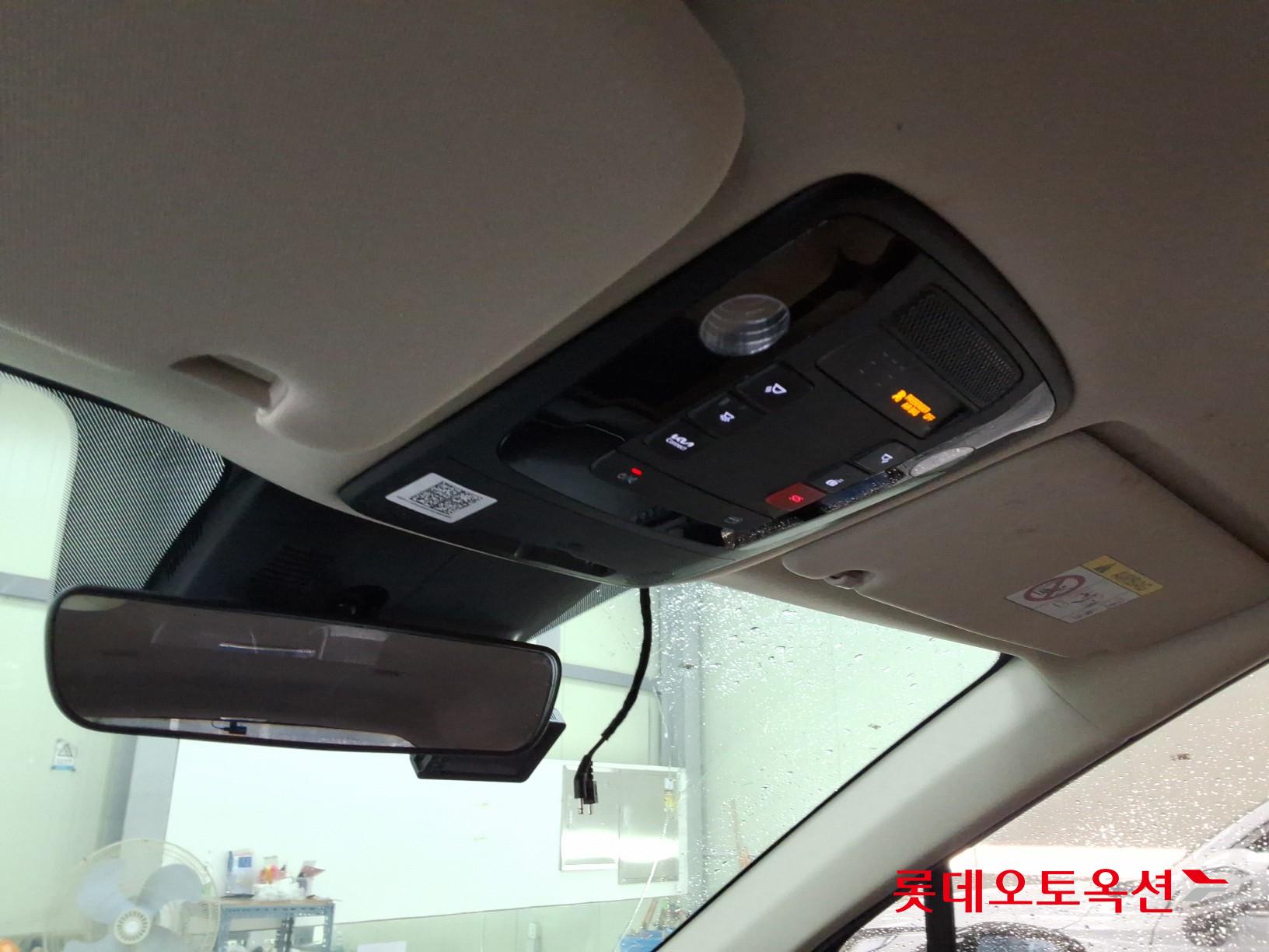 2023 - kia carnival