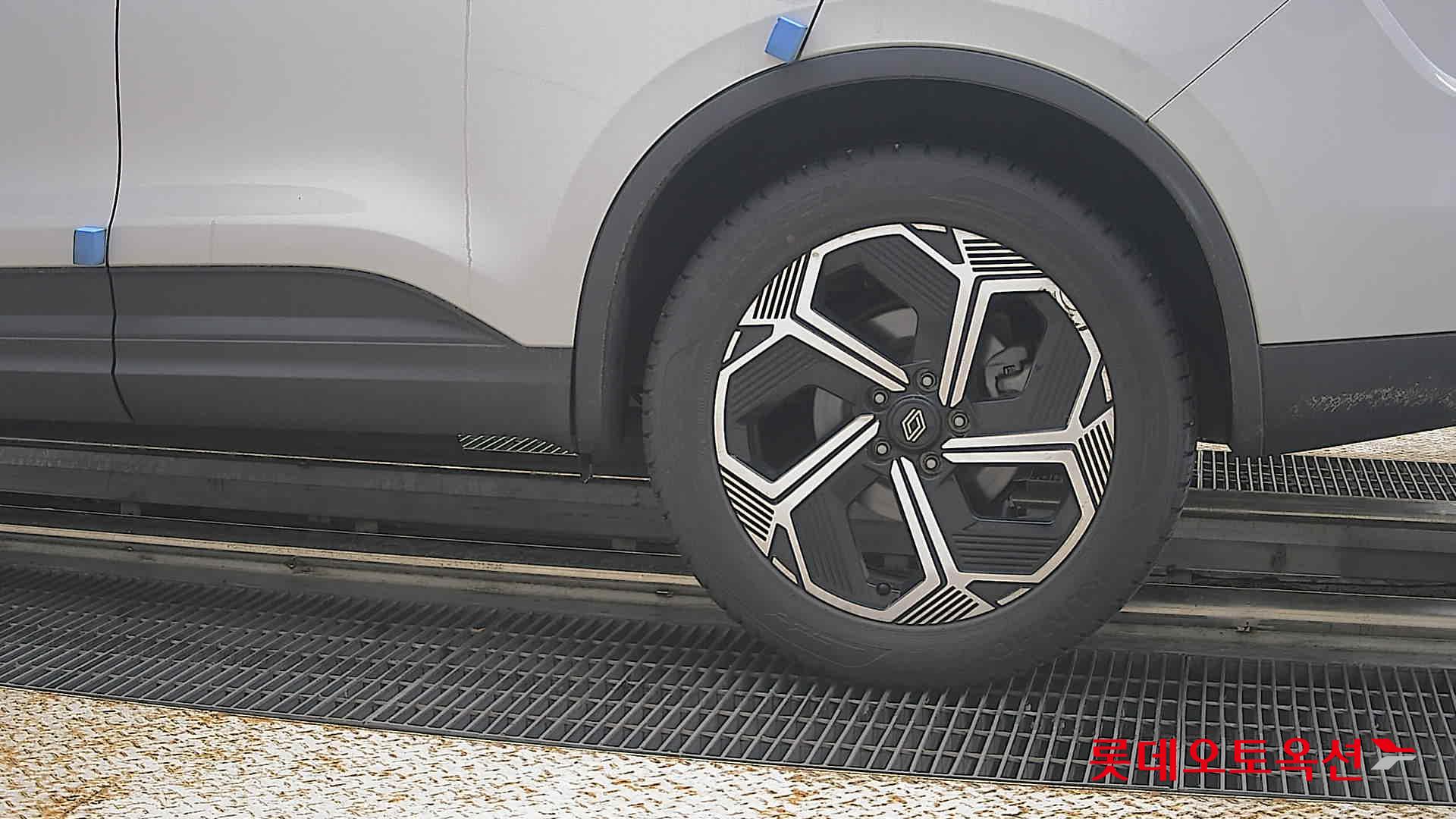 2025 - renault samsung qm6