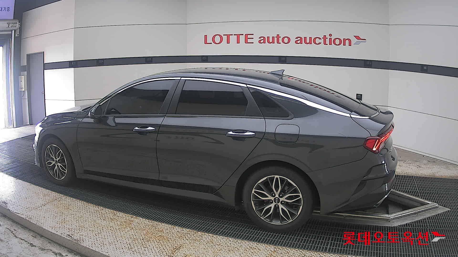 2020 - kia k5