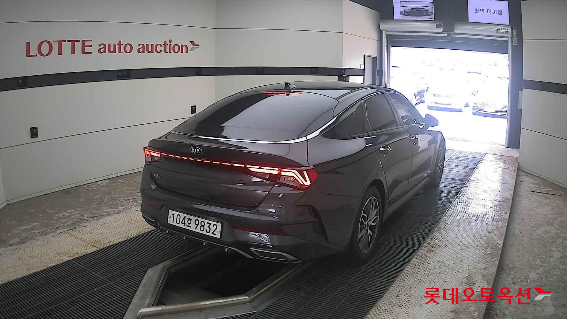 2020 - kia k5
