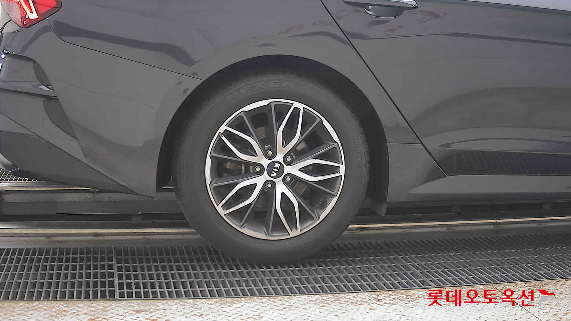 2020 - kia k5