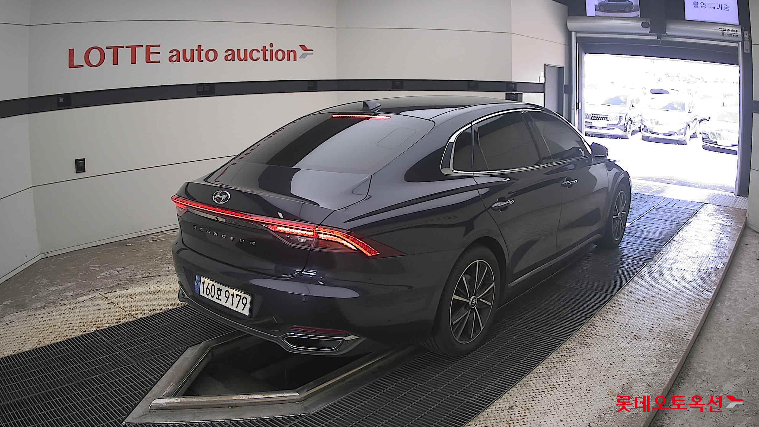 2022 - hyundai grandeur