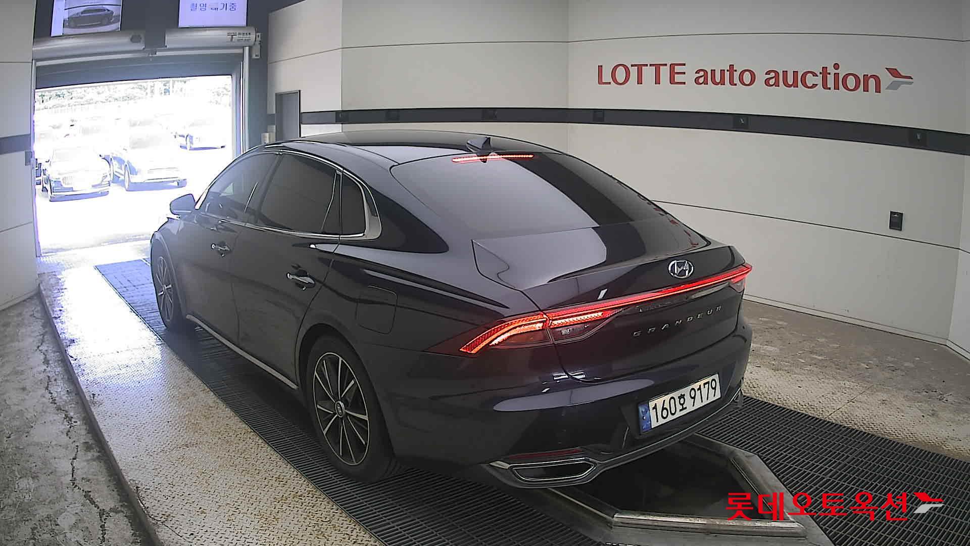 2022 - hyundai grandeur