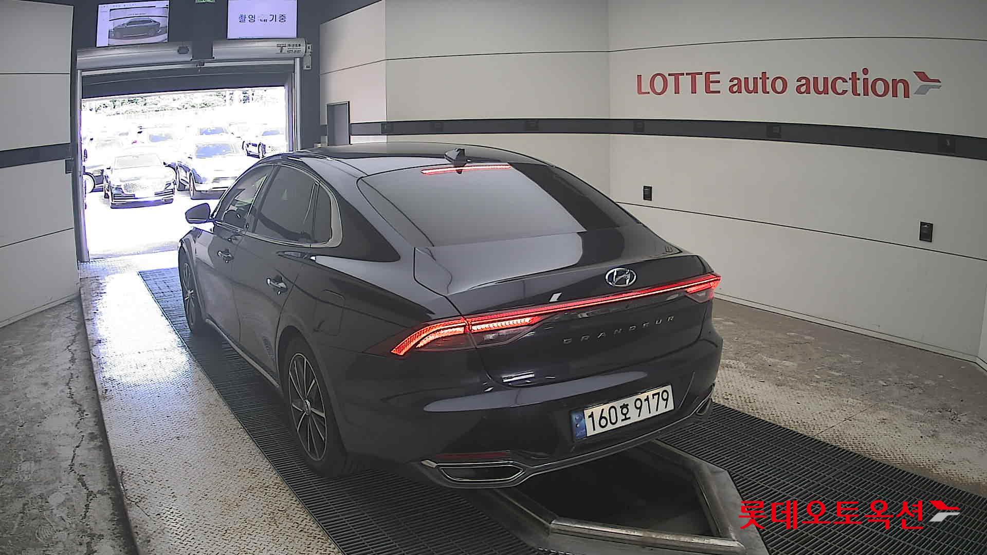2022 - hyundai grandeur