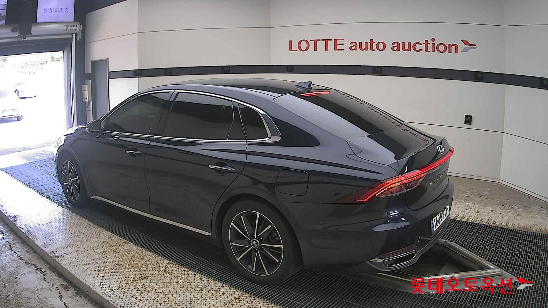2022 - hyundai grandeur