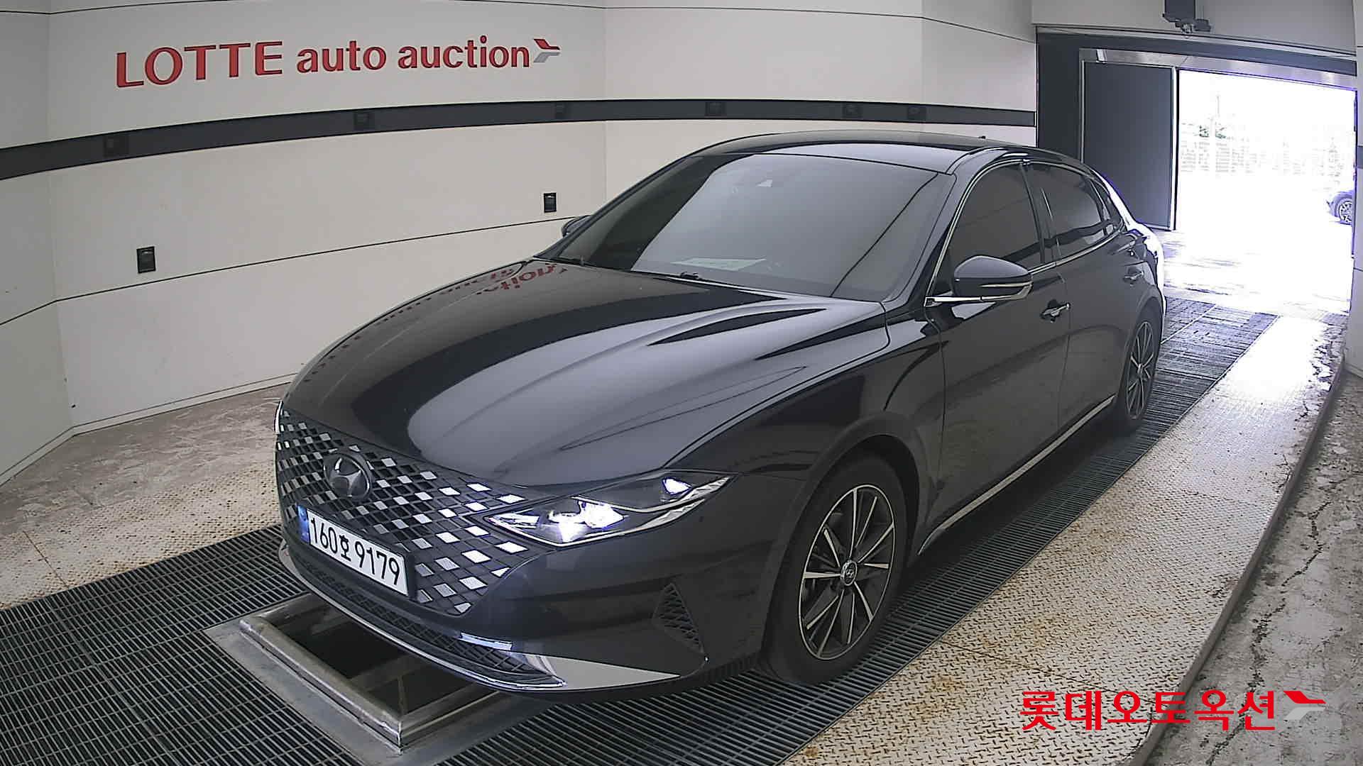2022 - hyundai grandeur
