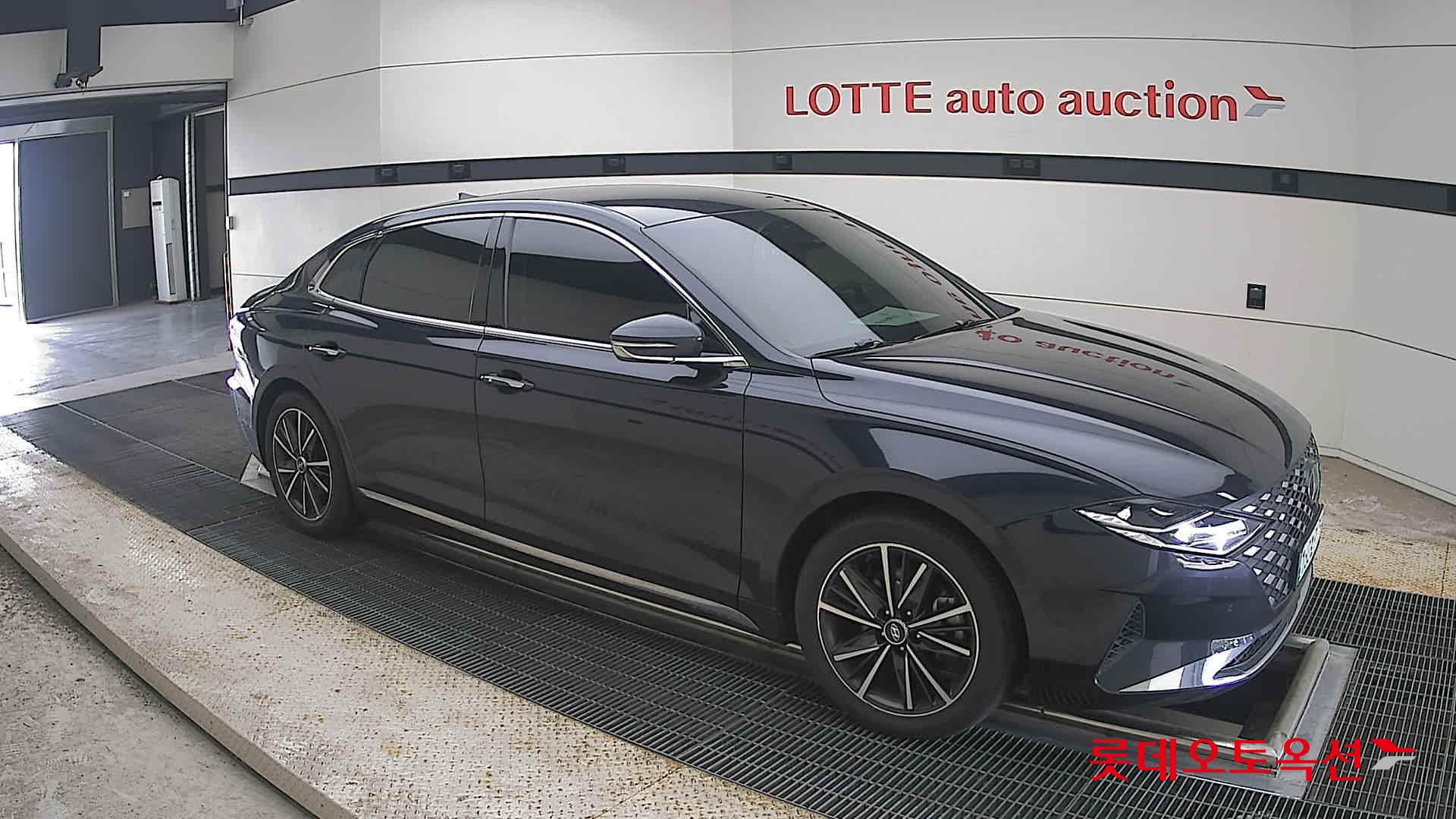 2022 - hyundai grandeur