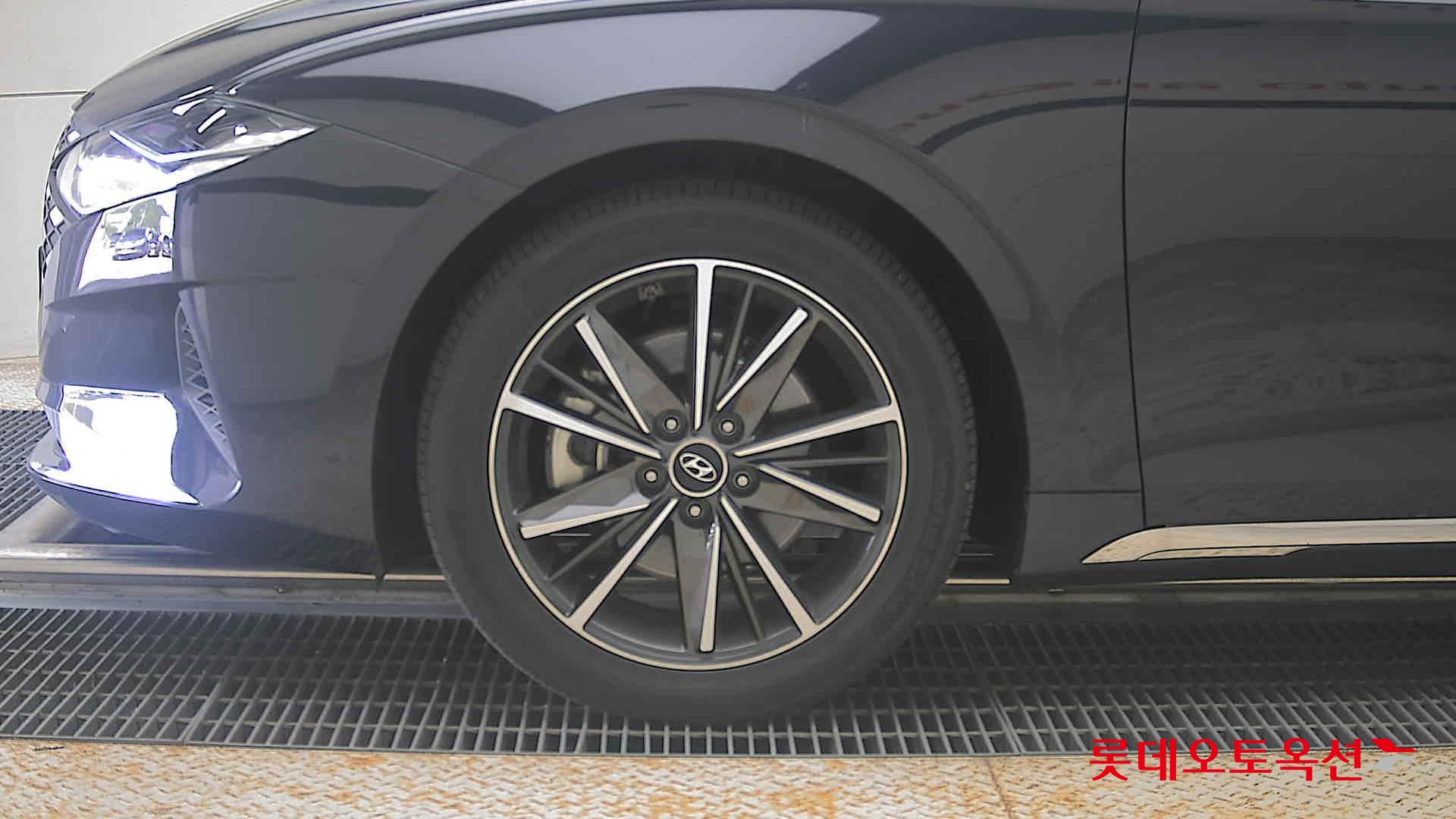 2022 - hyundai grandeur