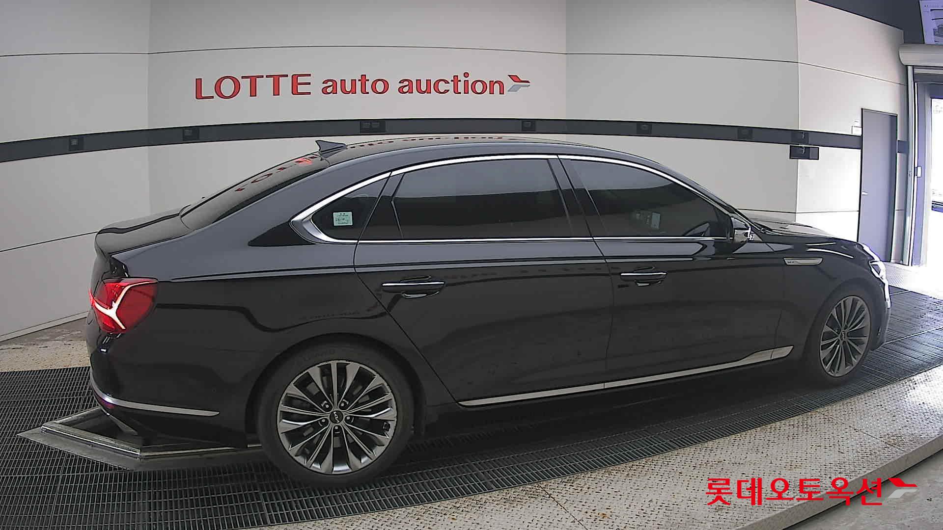 2023 - kia k9