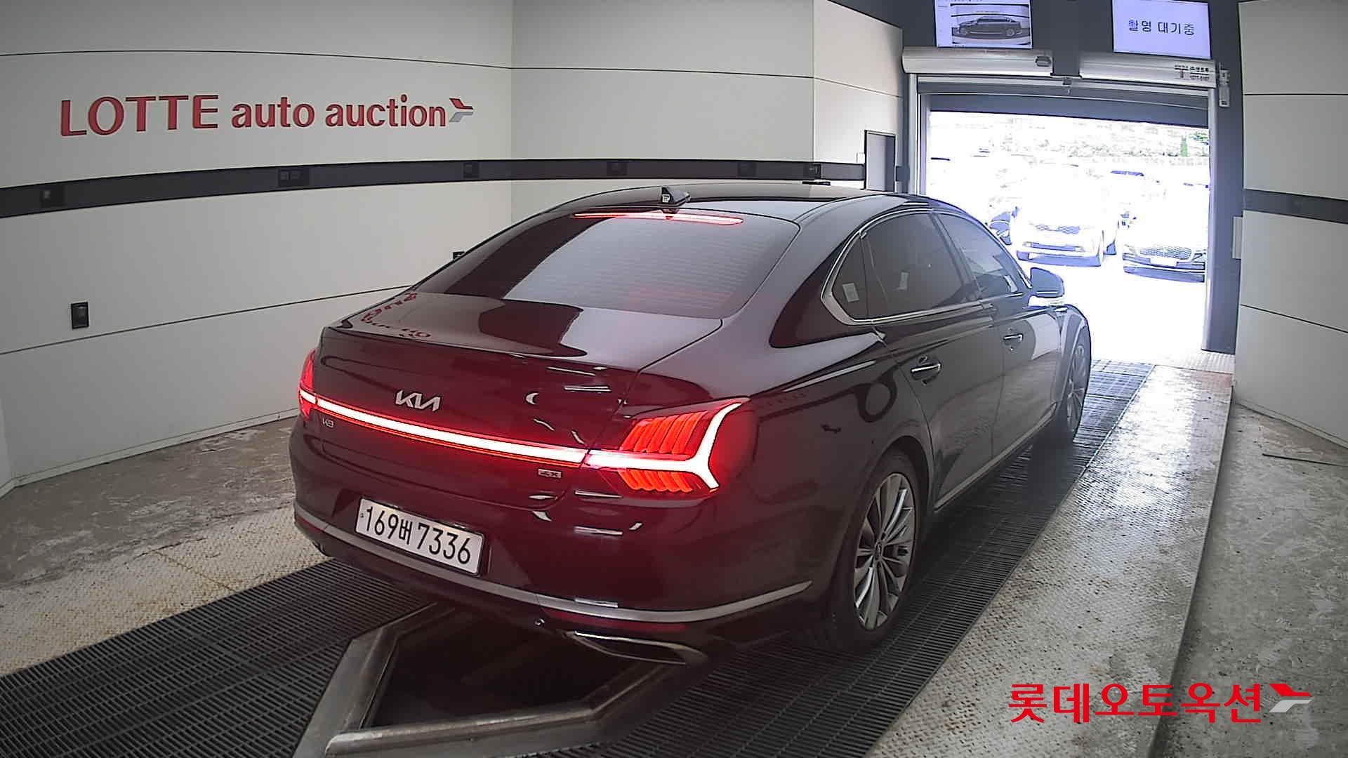2023 - kia k9