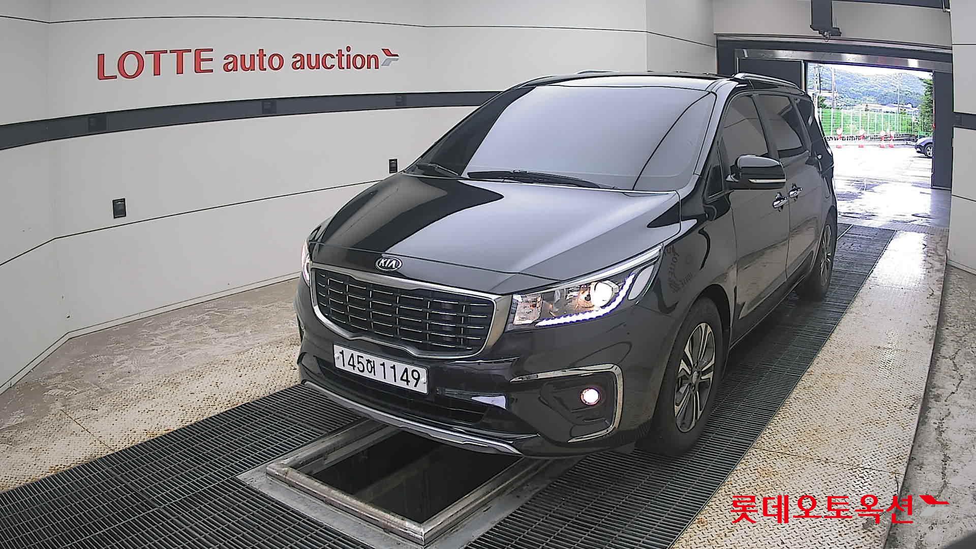 2020 - kia carnival