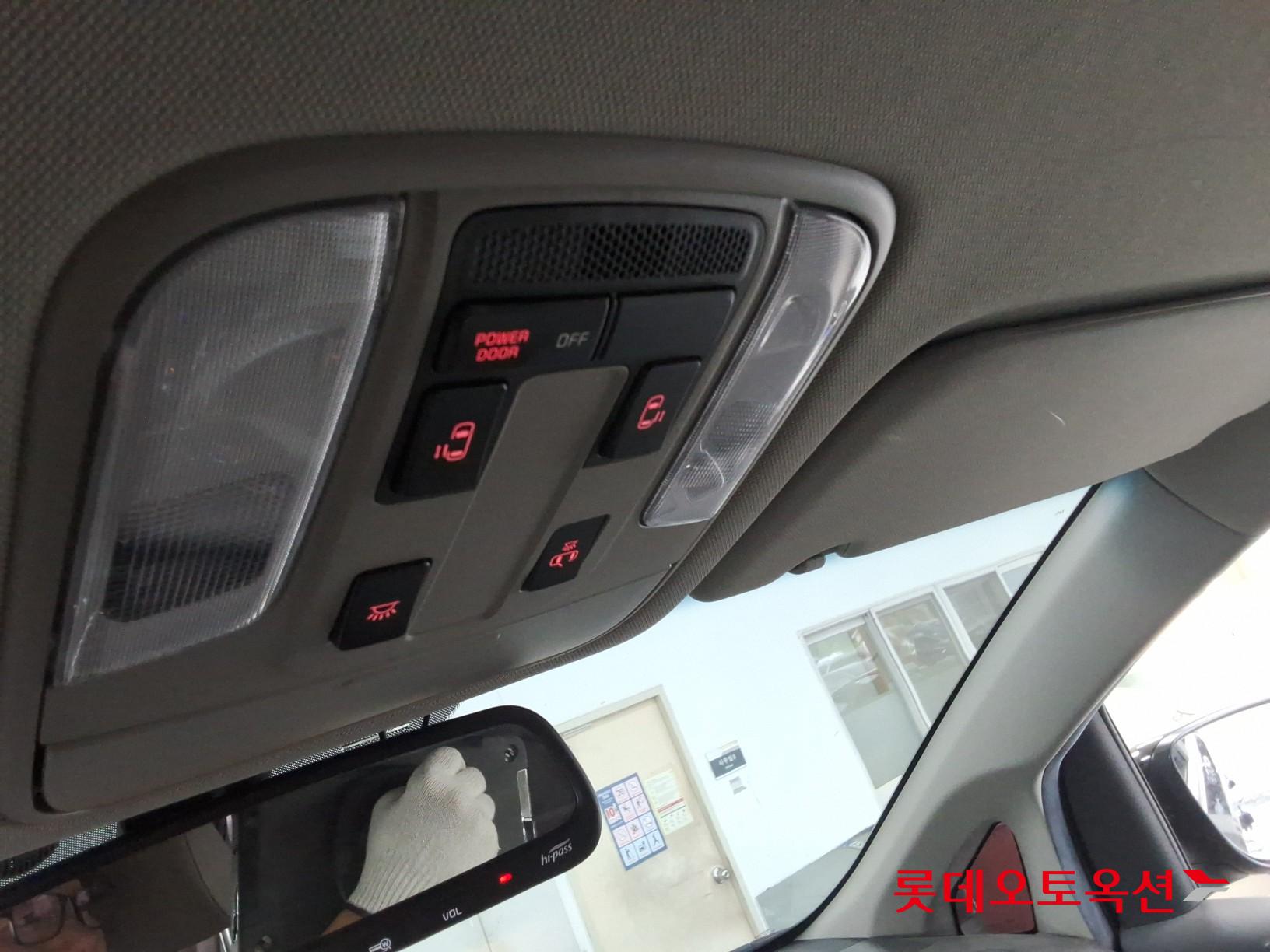 2020 - kia carnival