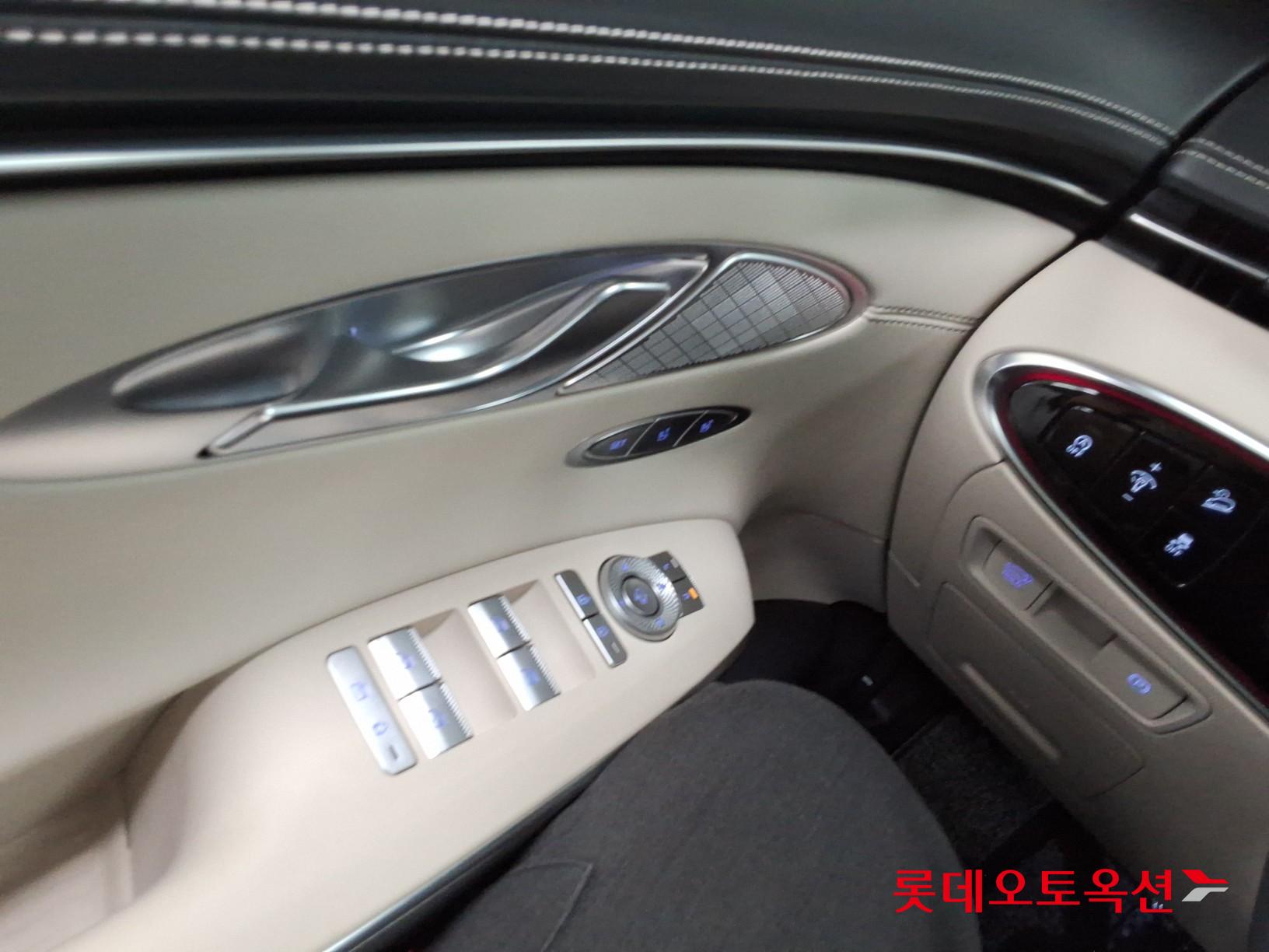 2021 - genesis gv70