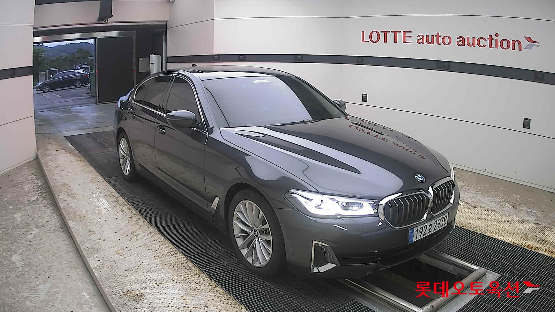 2022 - bmw 520i