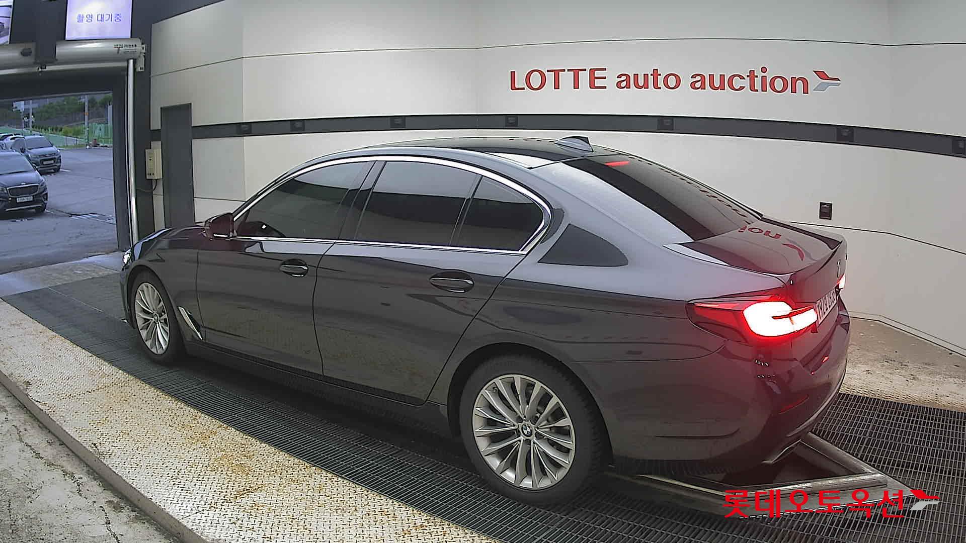 2022 - bmw 520i