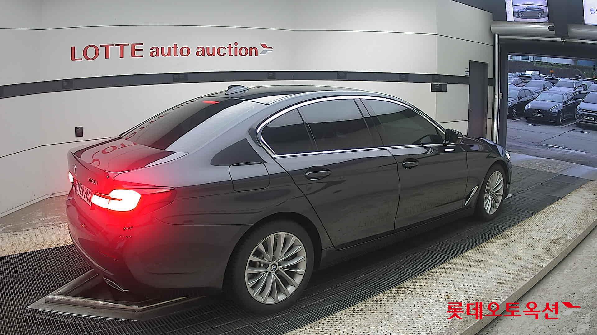 2022 - bmw 520i