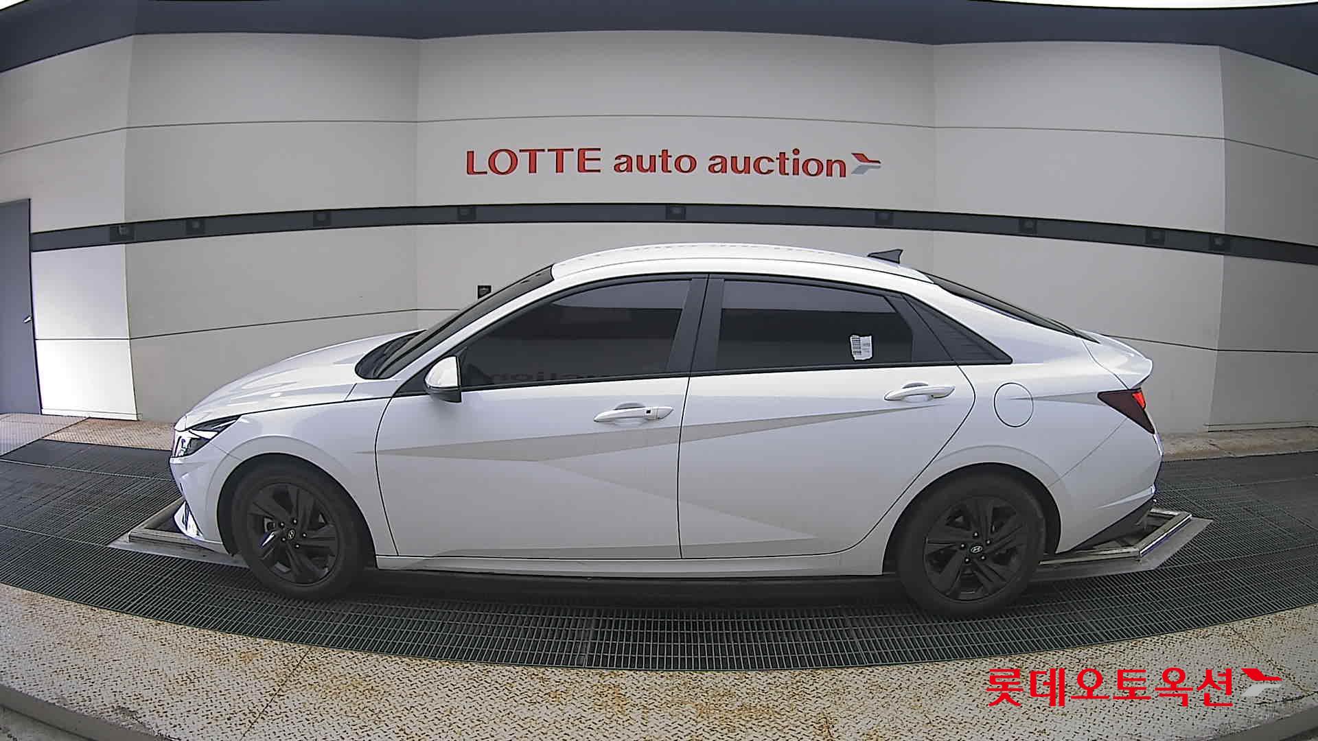 2021 - hyundai avante