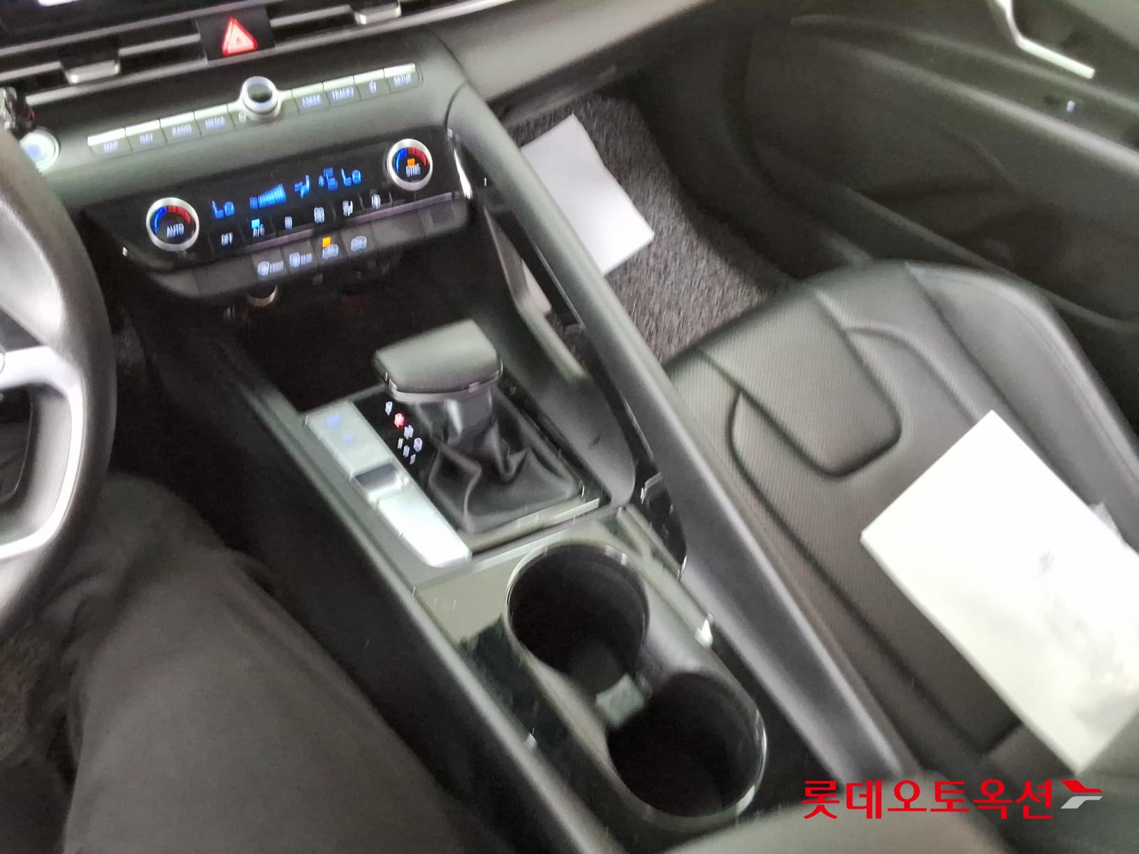 2021 - hyundai avante
