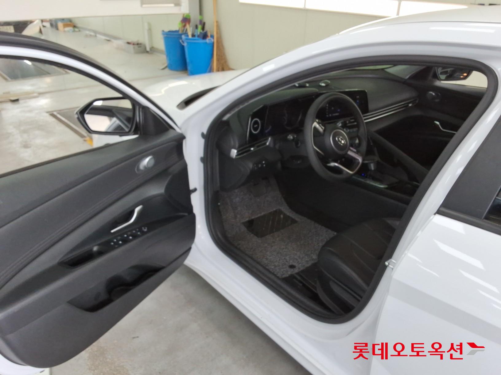 2021 - hyundai avante