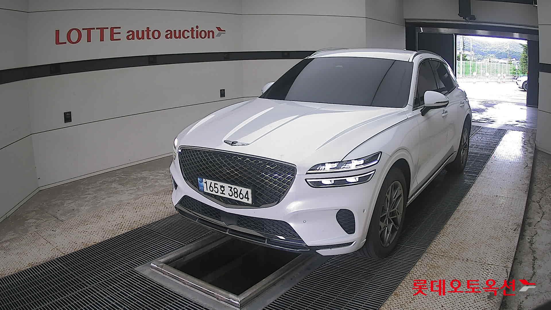 2022 - genesis gv70