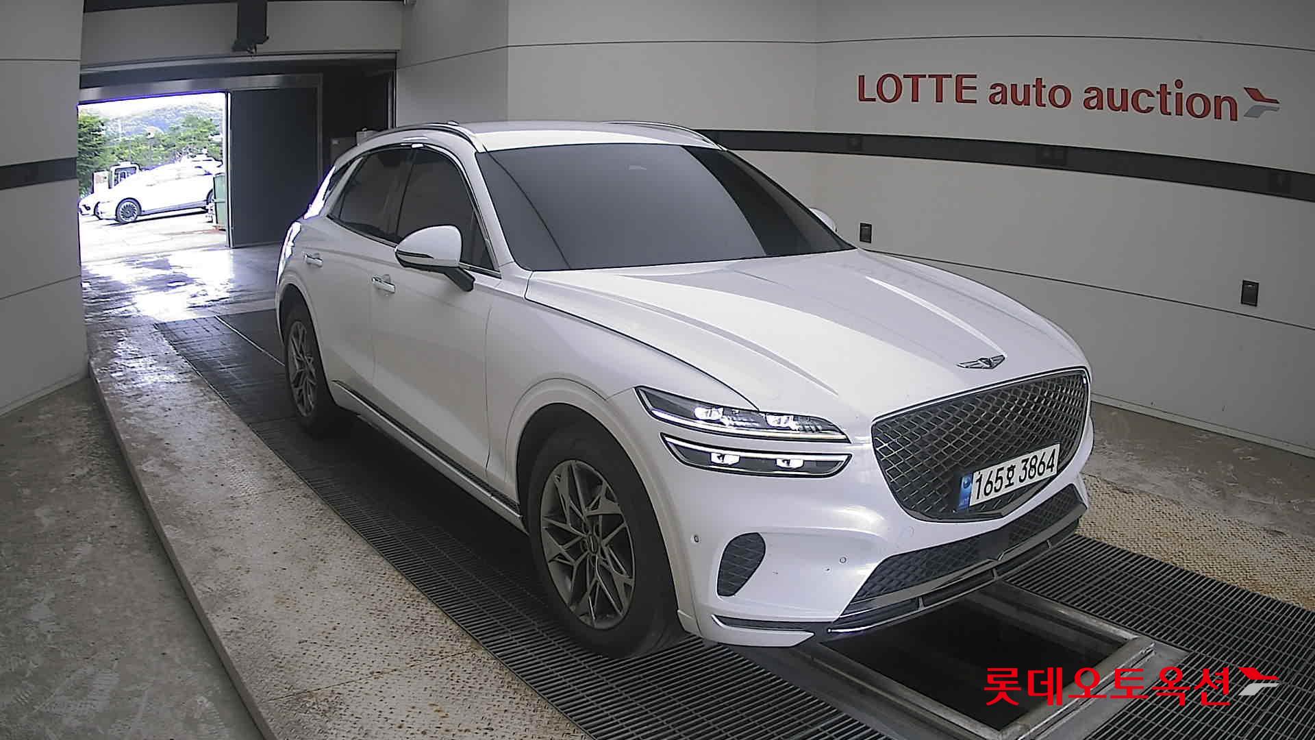 2022 - genesis gv70