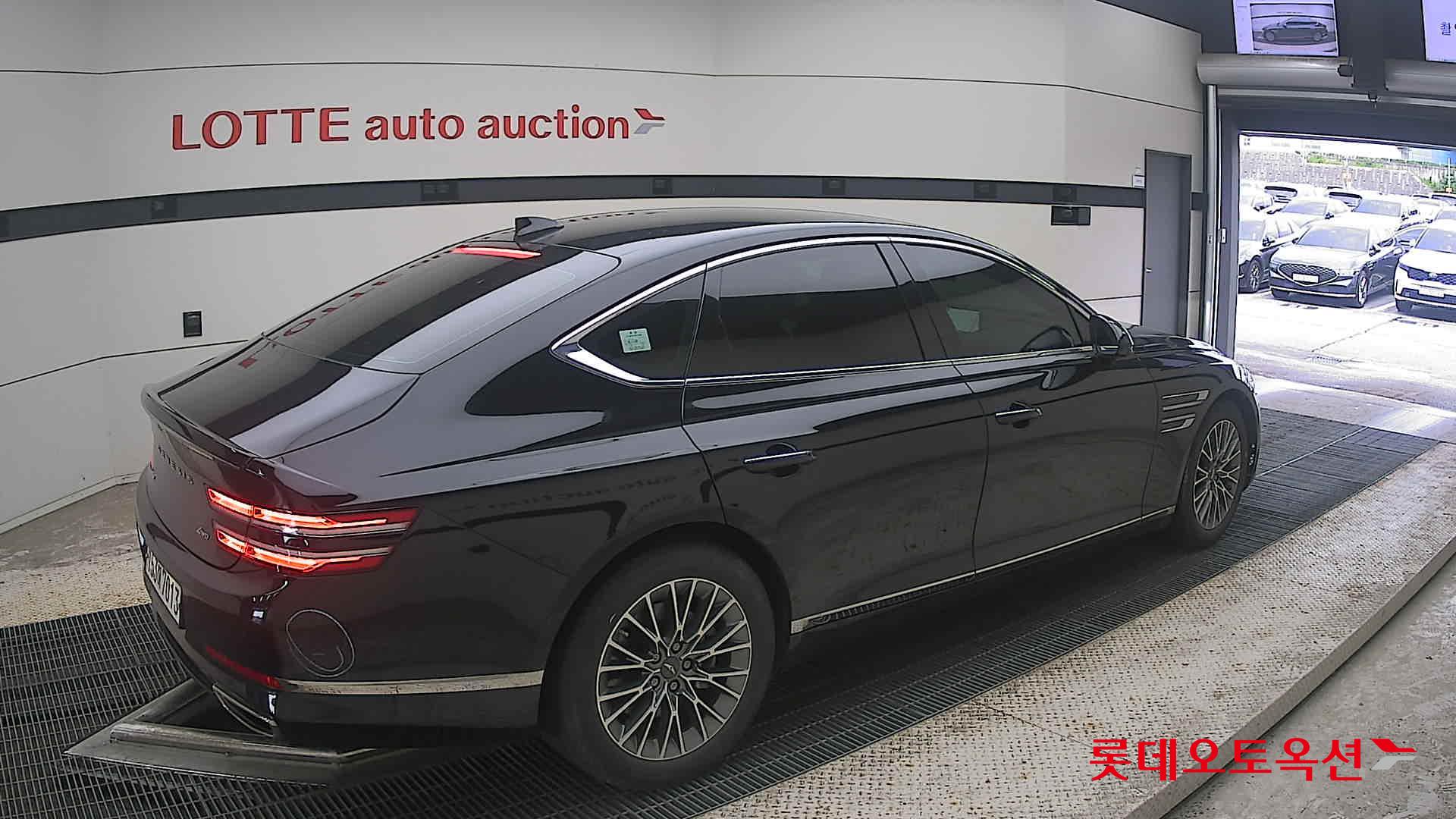 2022 - genesis g80
