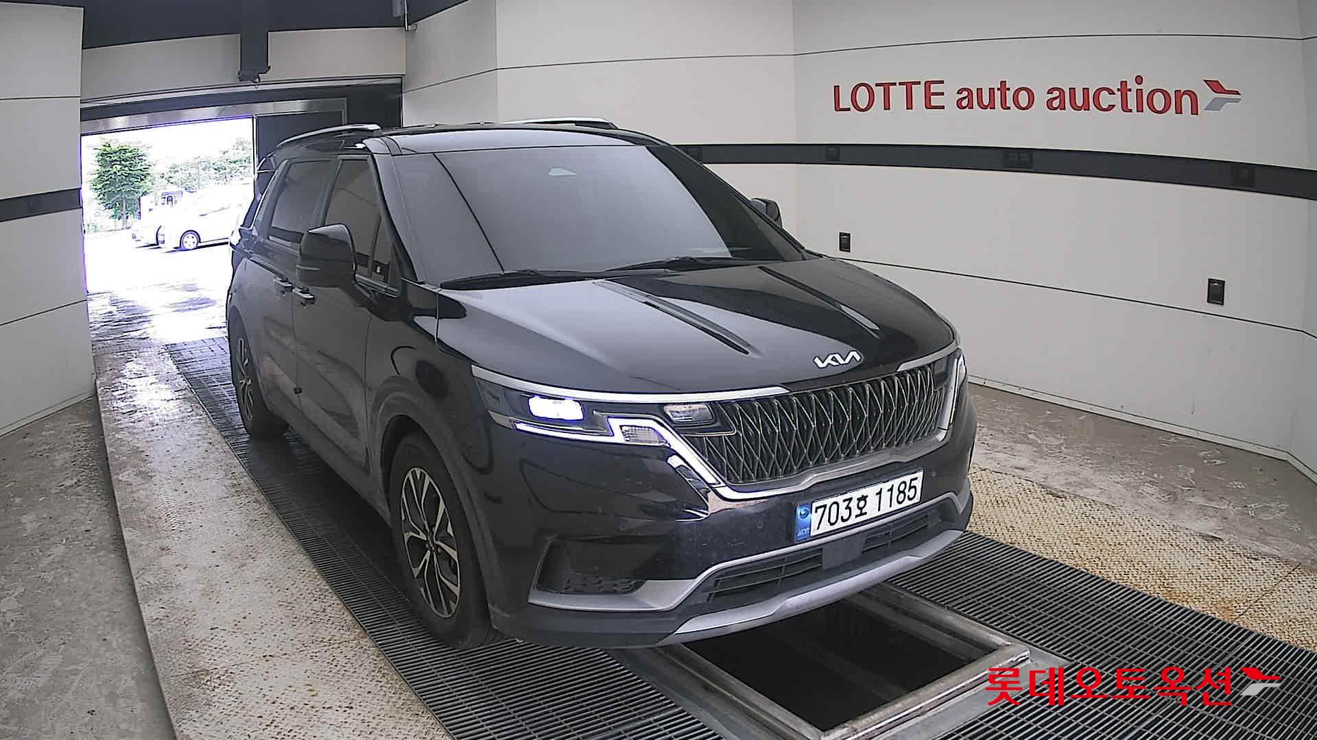 2023 - kia carnival