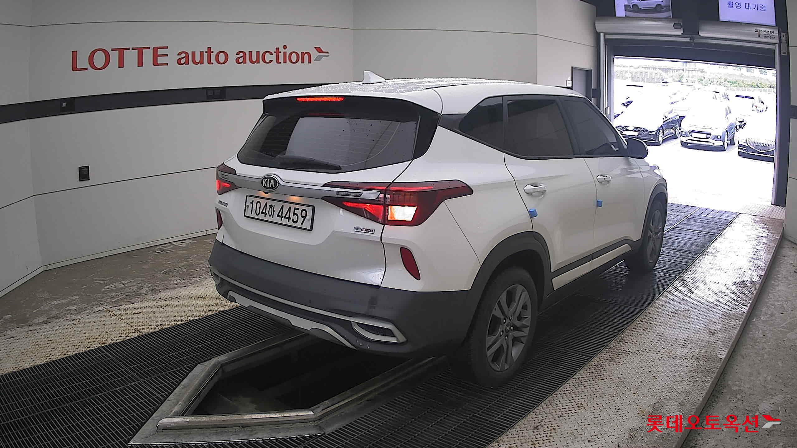 2020 - kia seltos
