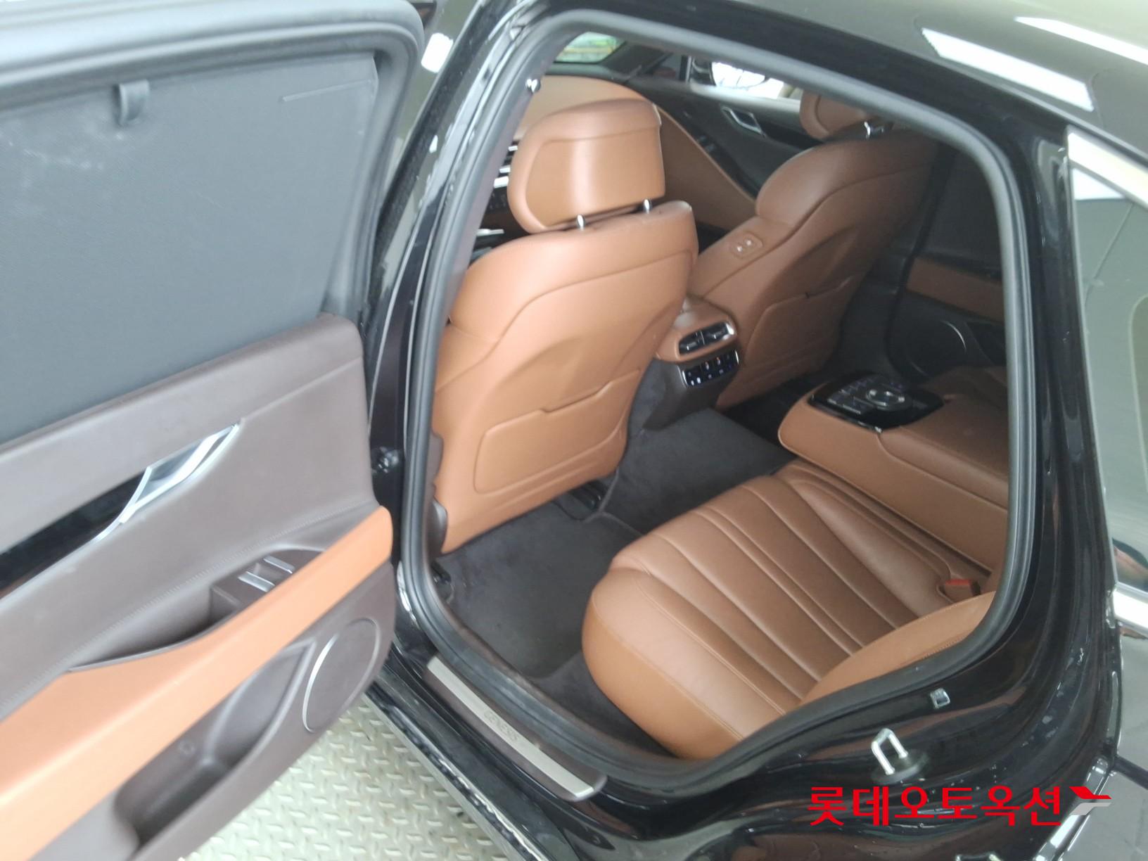2021 - genesis g80