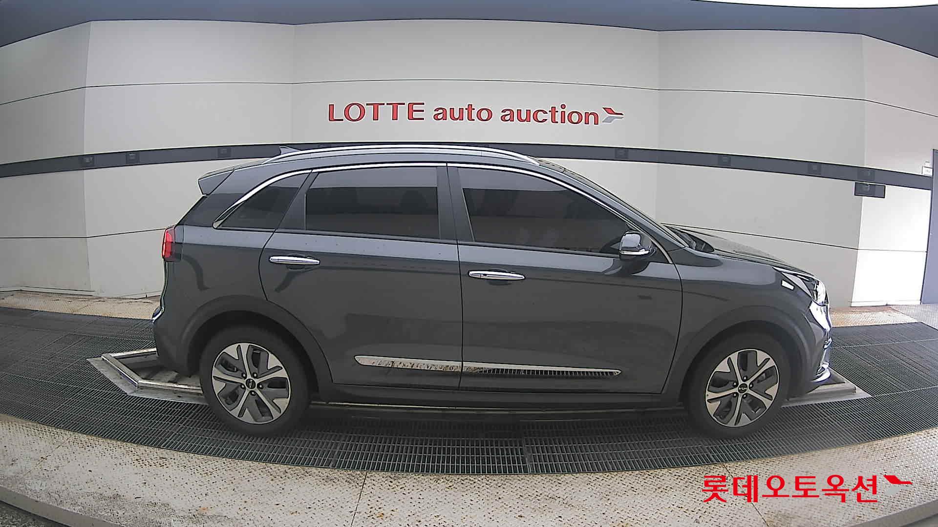 2022 - kia niro