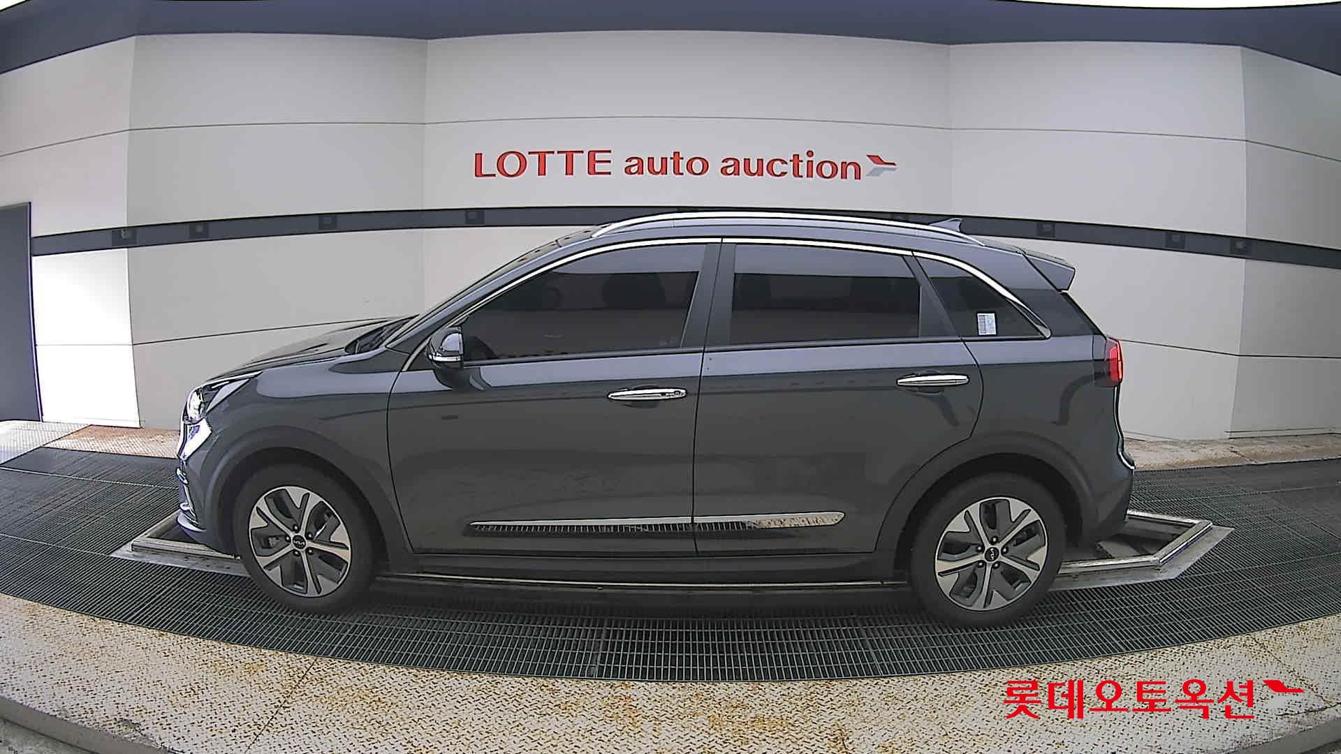 2022 - kia niro