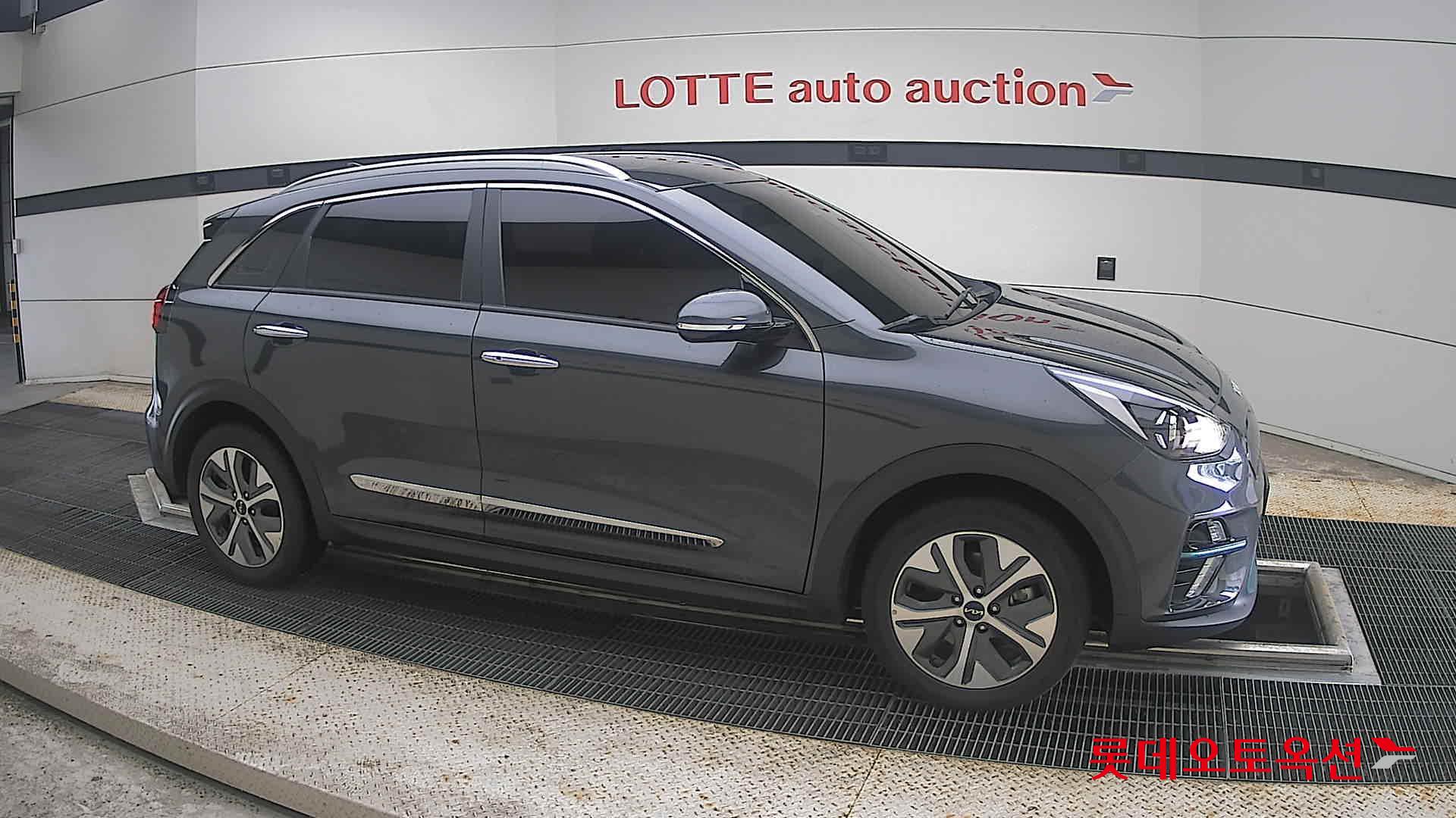 2022 - kia niro
