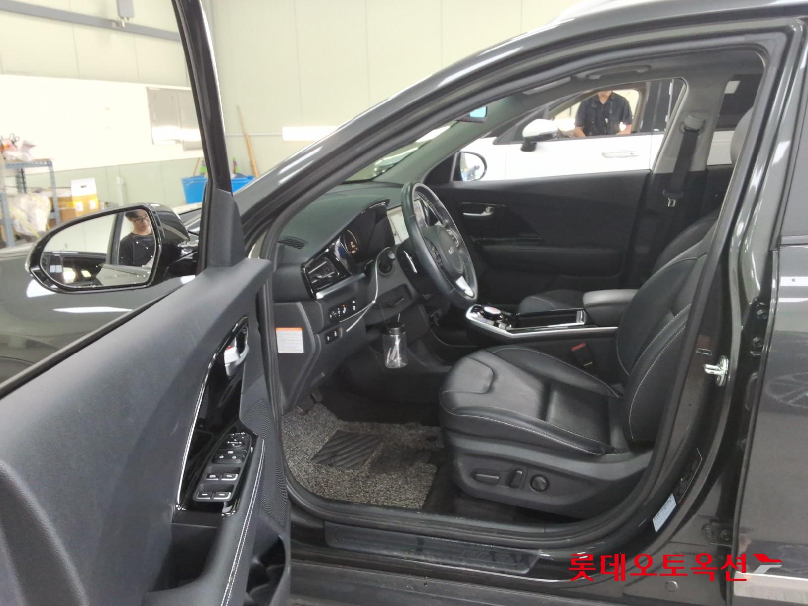 2022 - kia niro