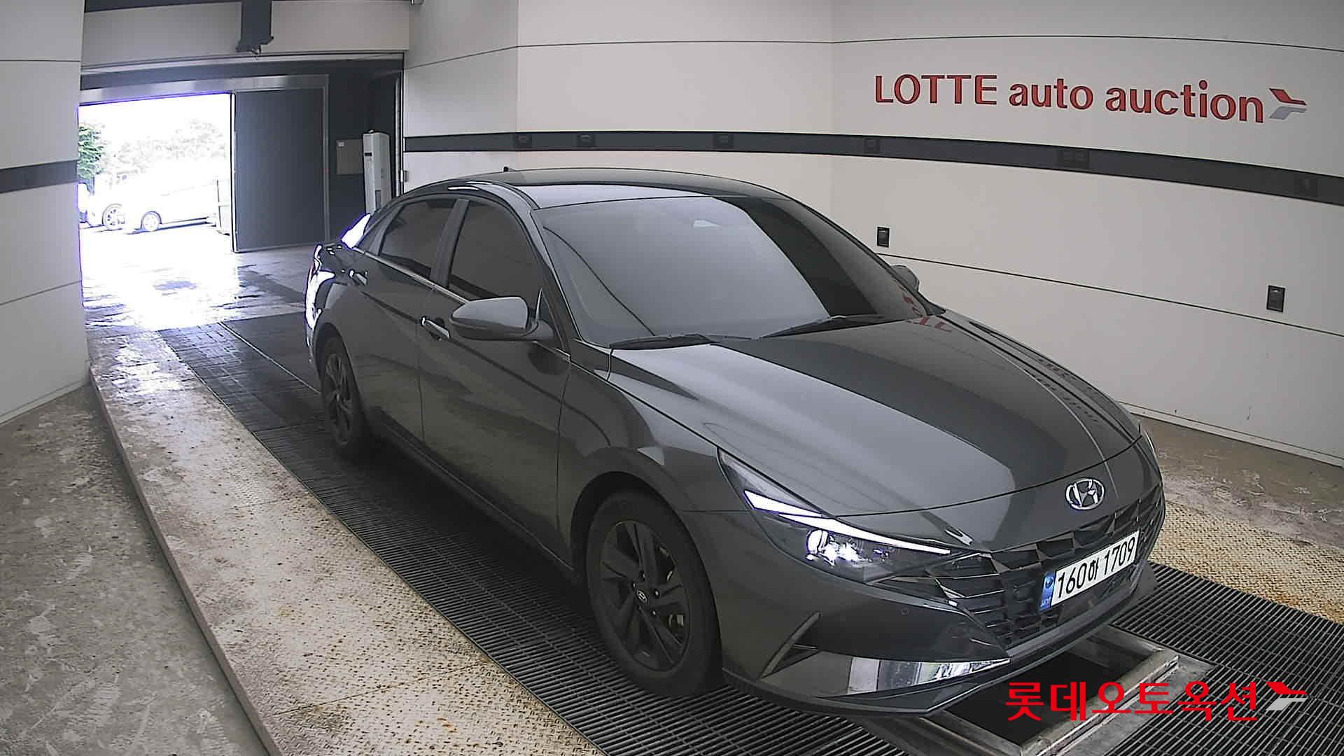 2021 - hyundai avante