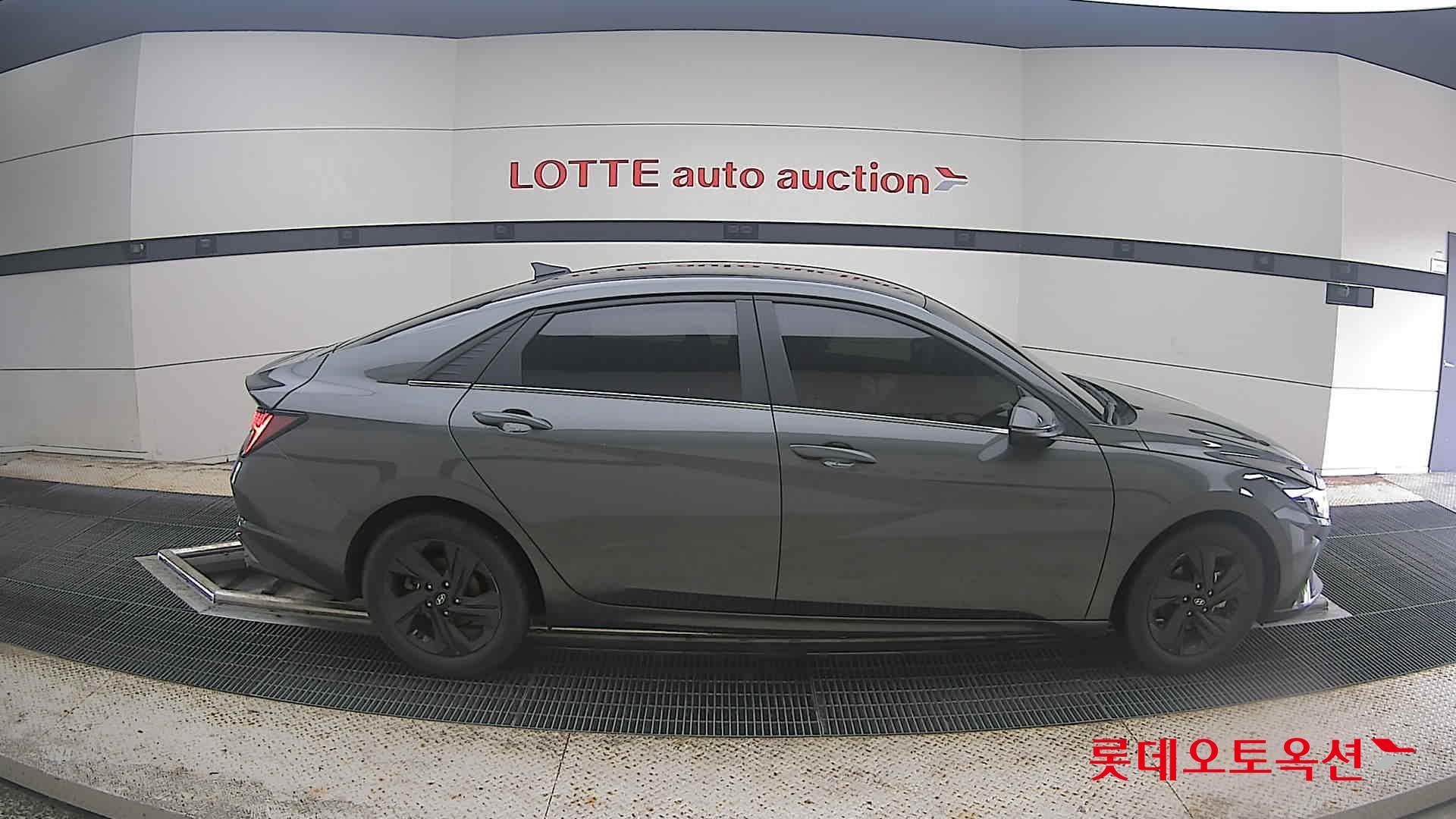 2021 - hyundai avante