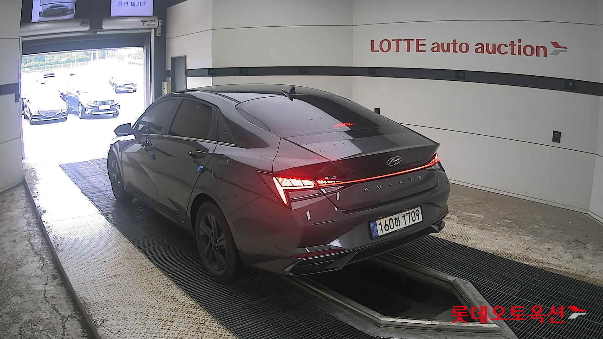 2021 - hyundai avante