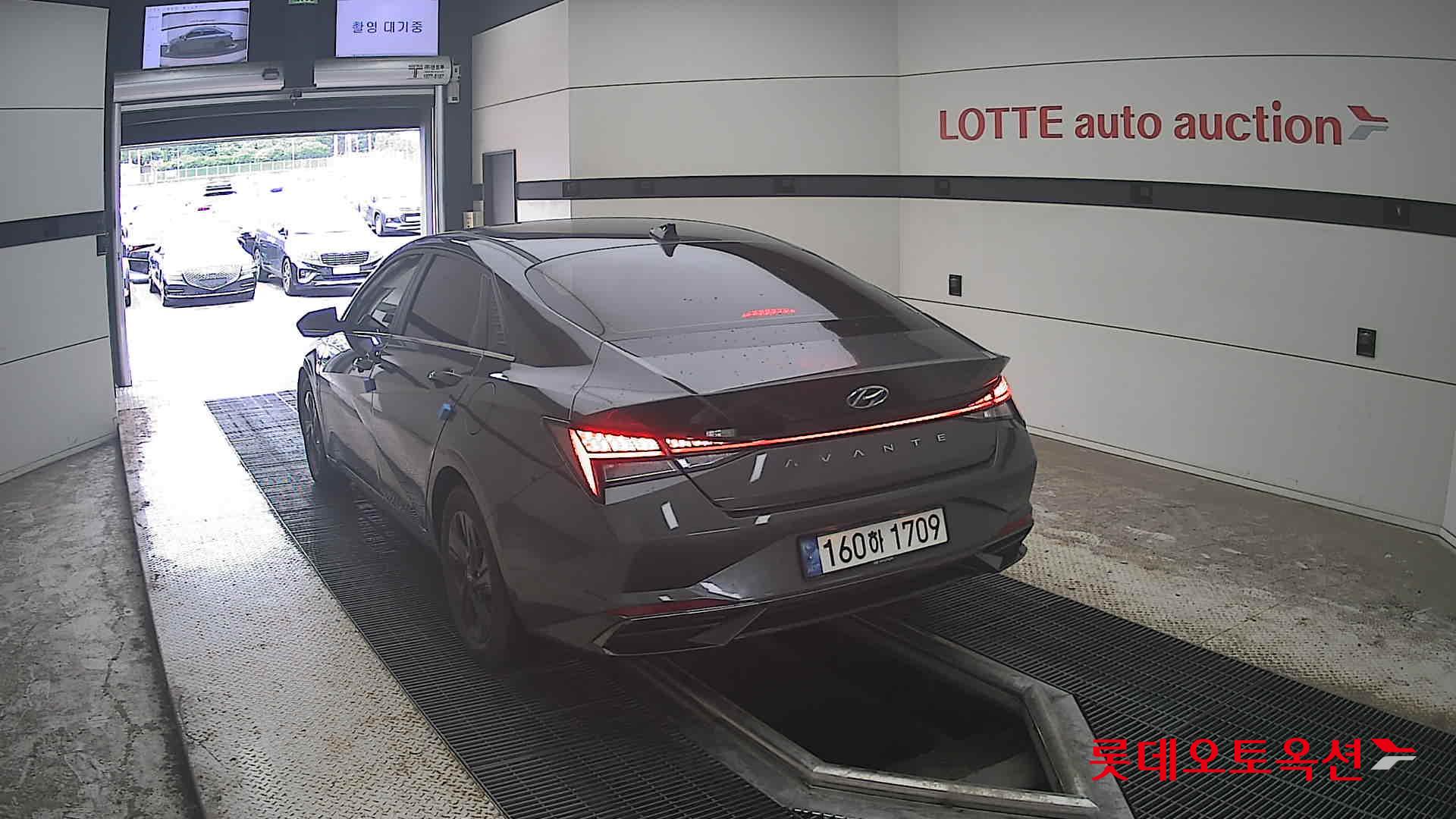 2021 - hyundai avante