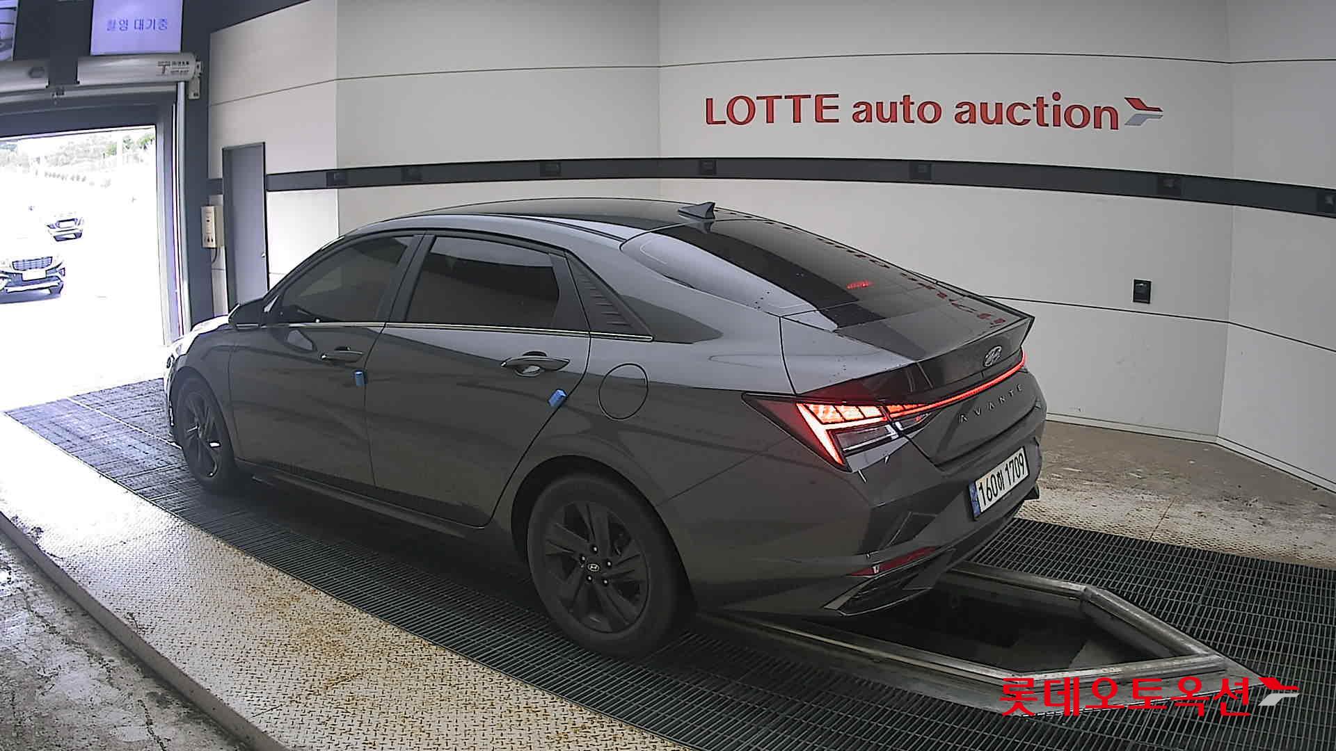 2021 - hyundai avante