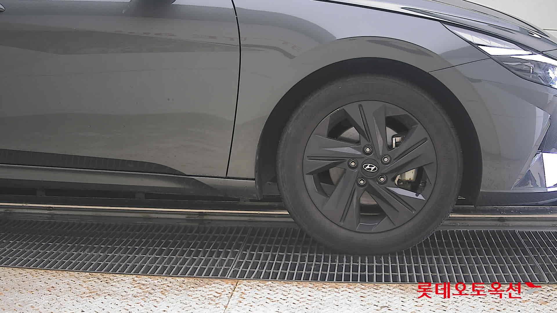 2021 - hyundai avante