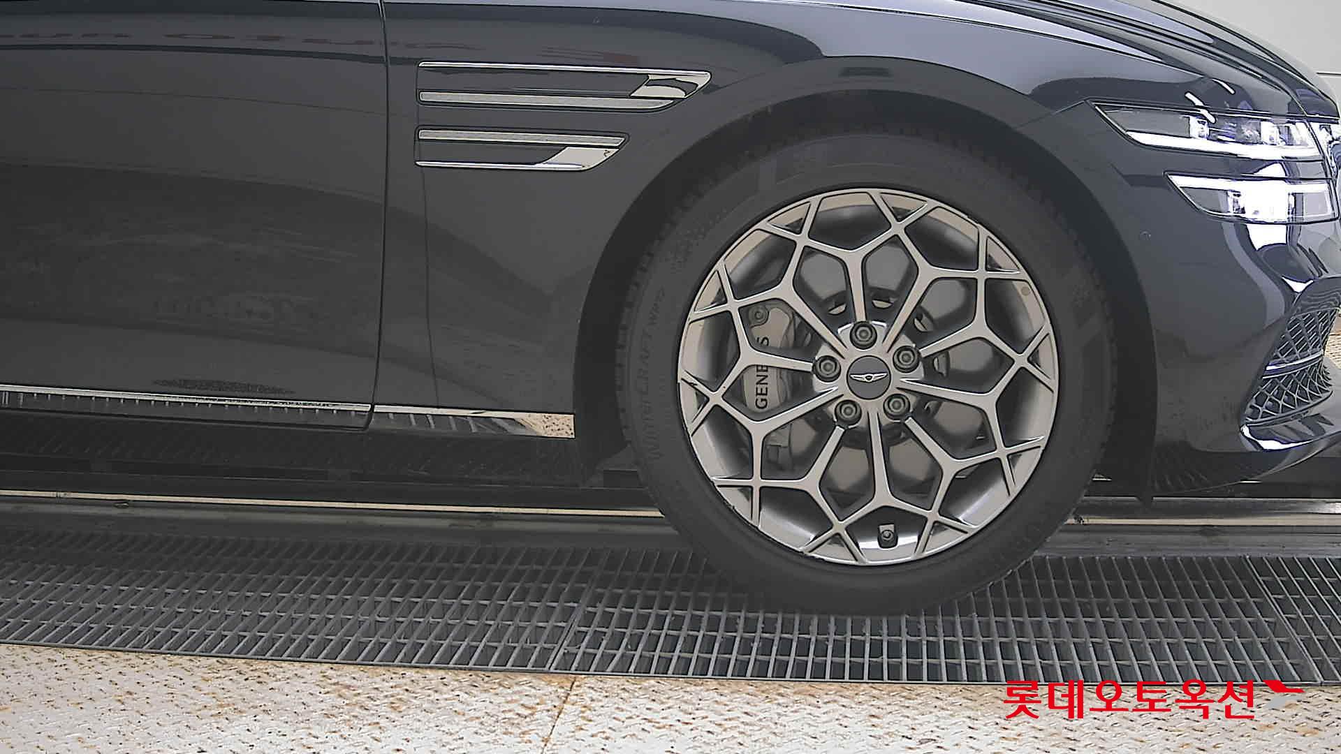 2023 - genesis g80
