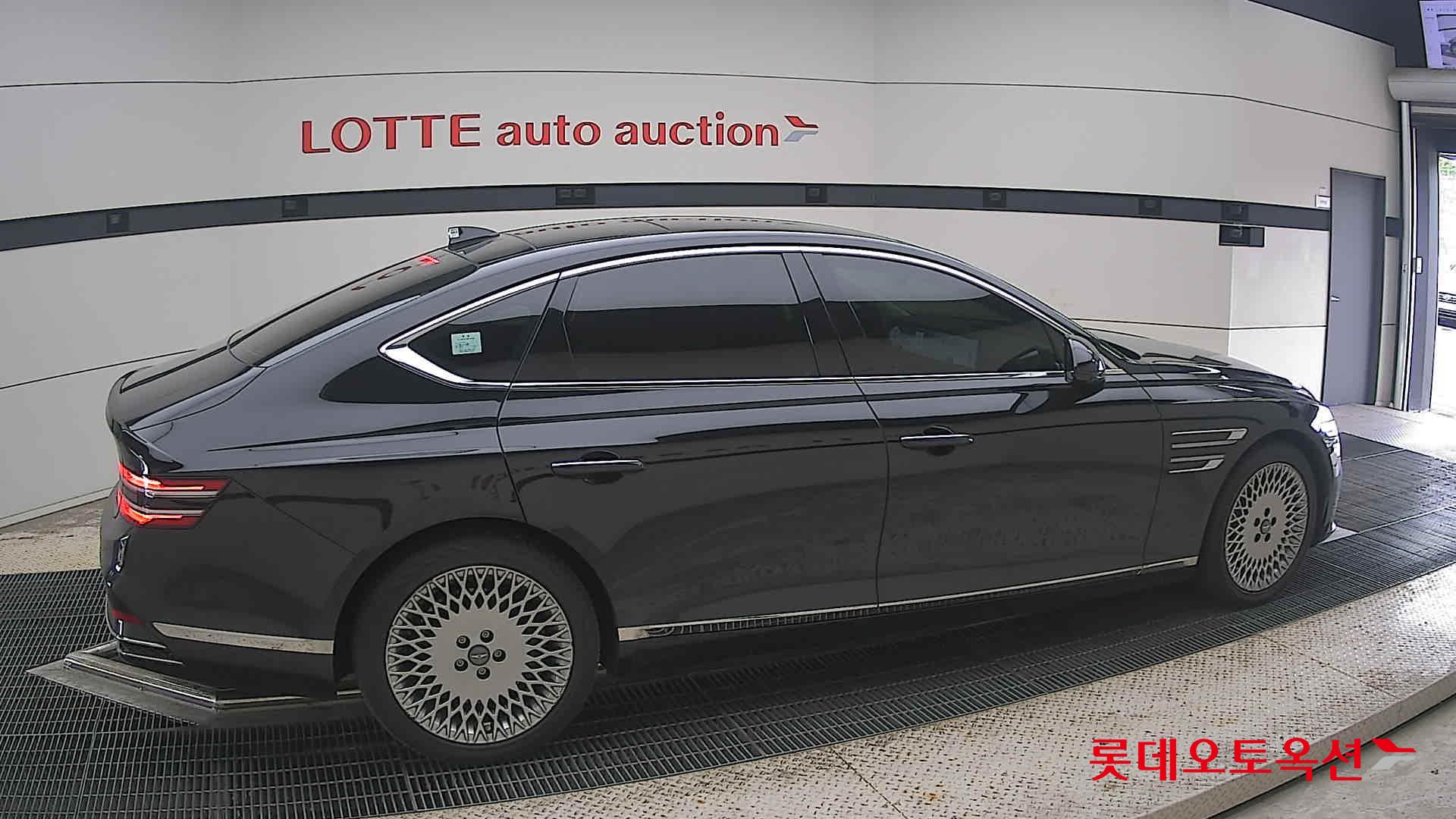 2026 - genesis g80