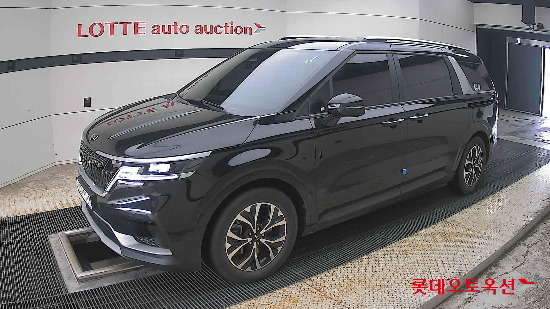 2021 - kia carnival