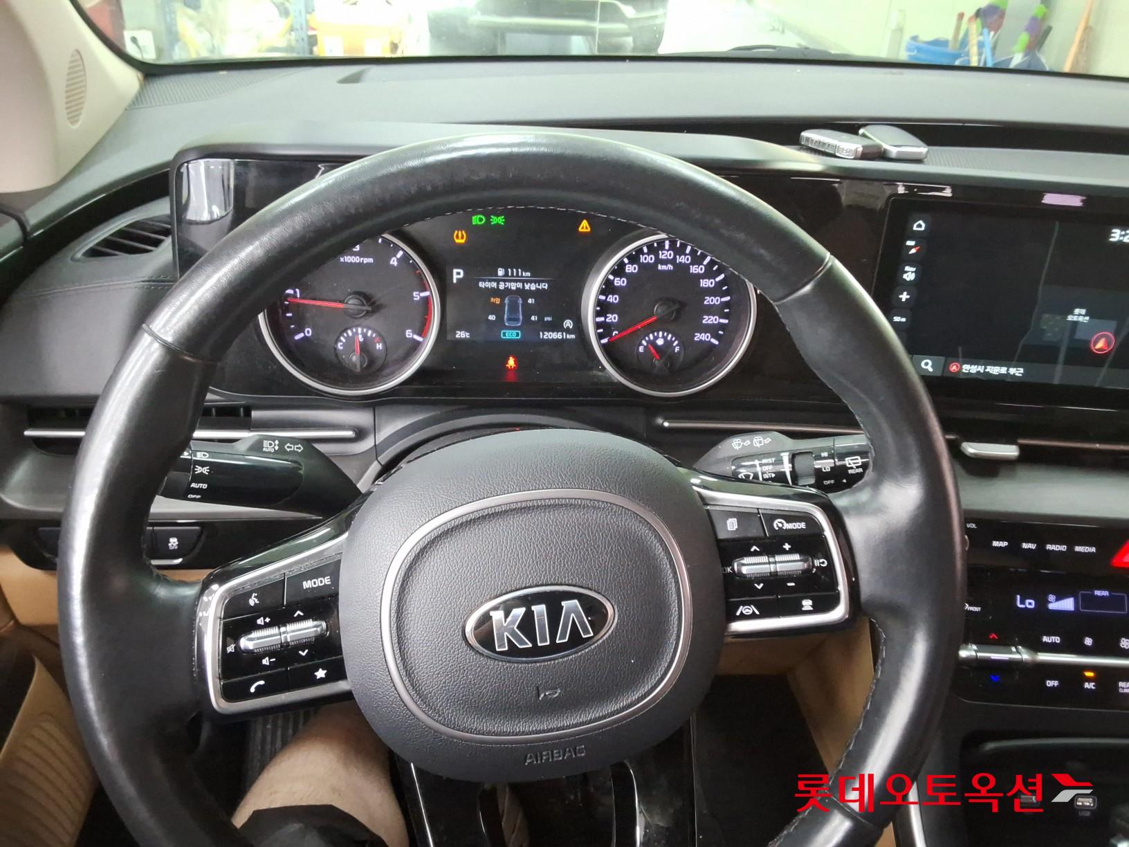 2021 - kia carnival