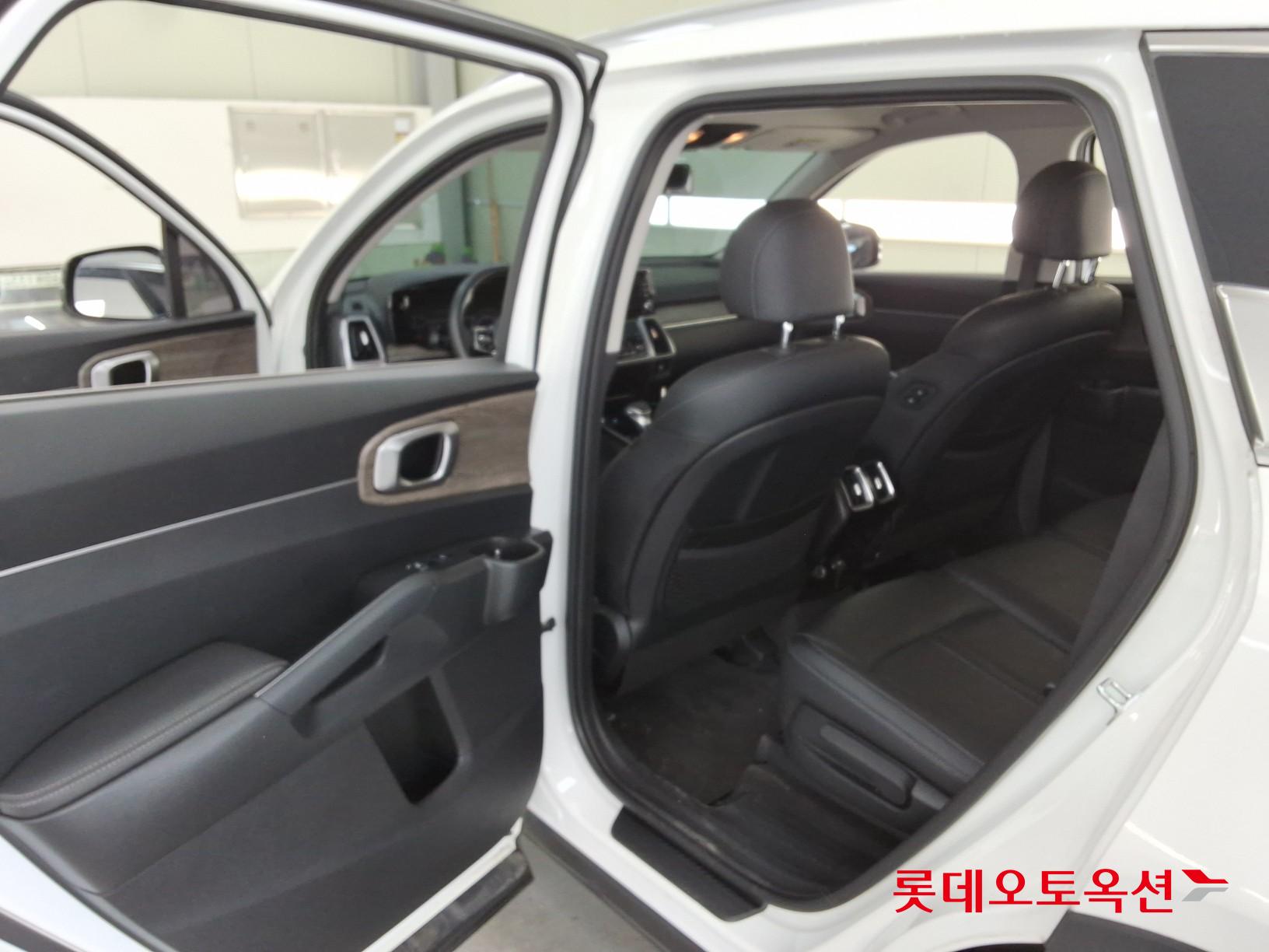 2021 - kia sorento